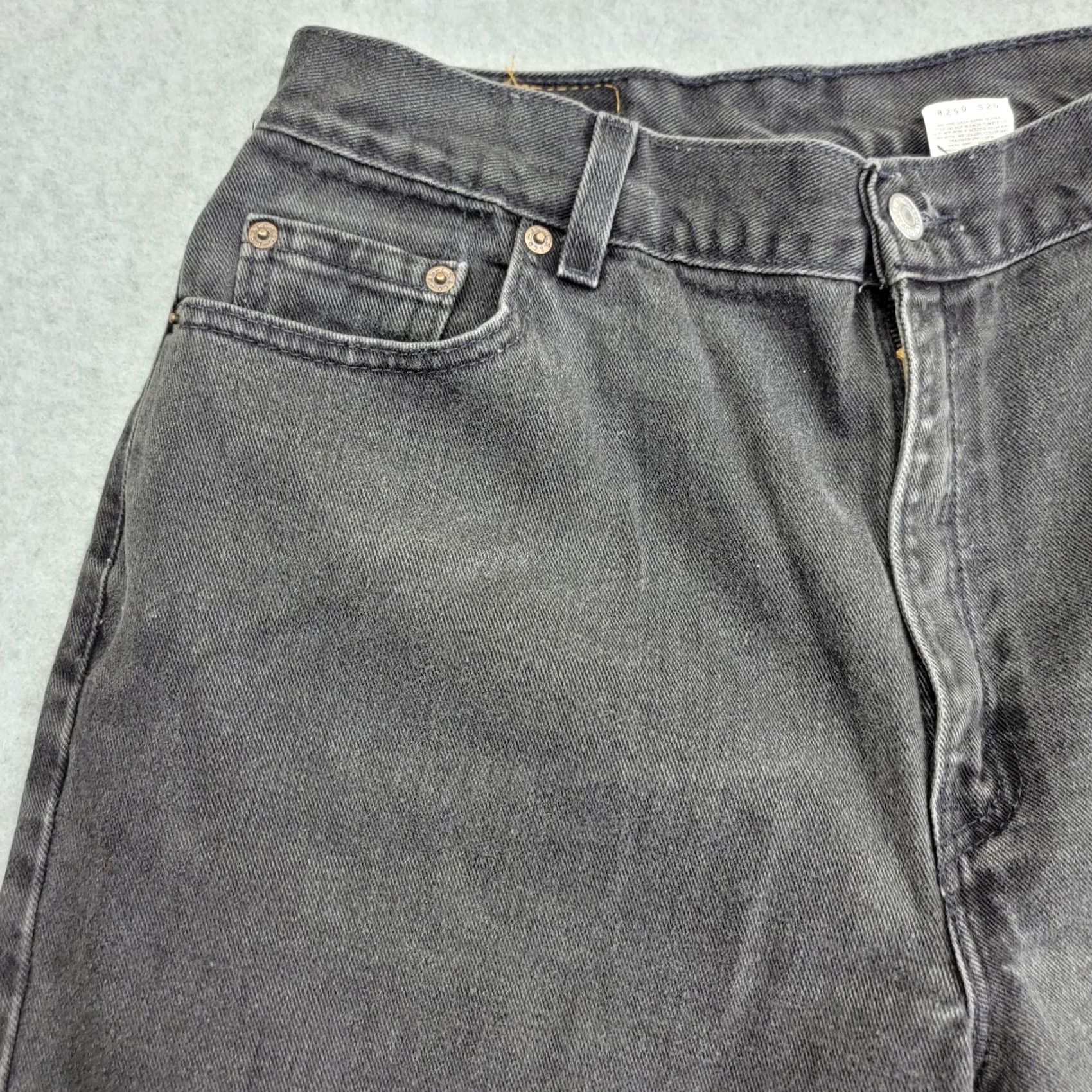 Levi's Womens Levis 550 Jeans Black Tapered Leg Relaxed Fit Short Denim Red Tab Size 38" / US 16 / IT 52 - 4 Thumbnail