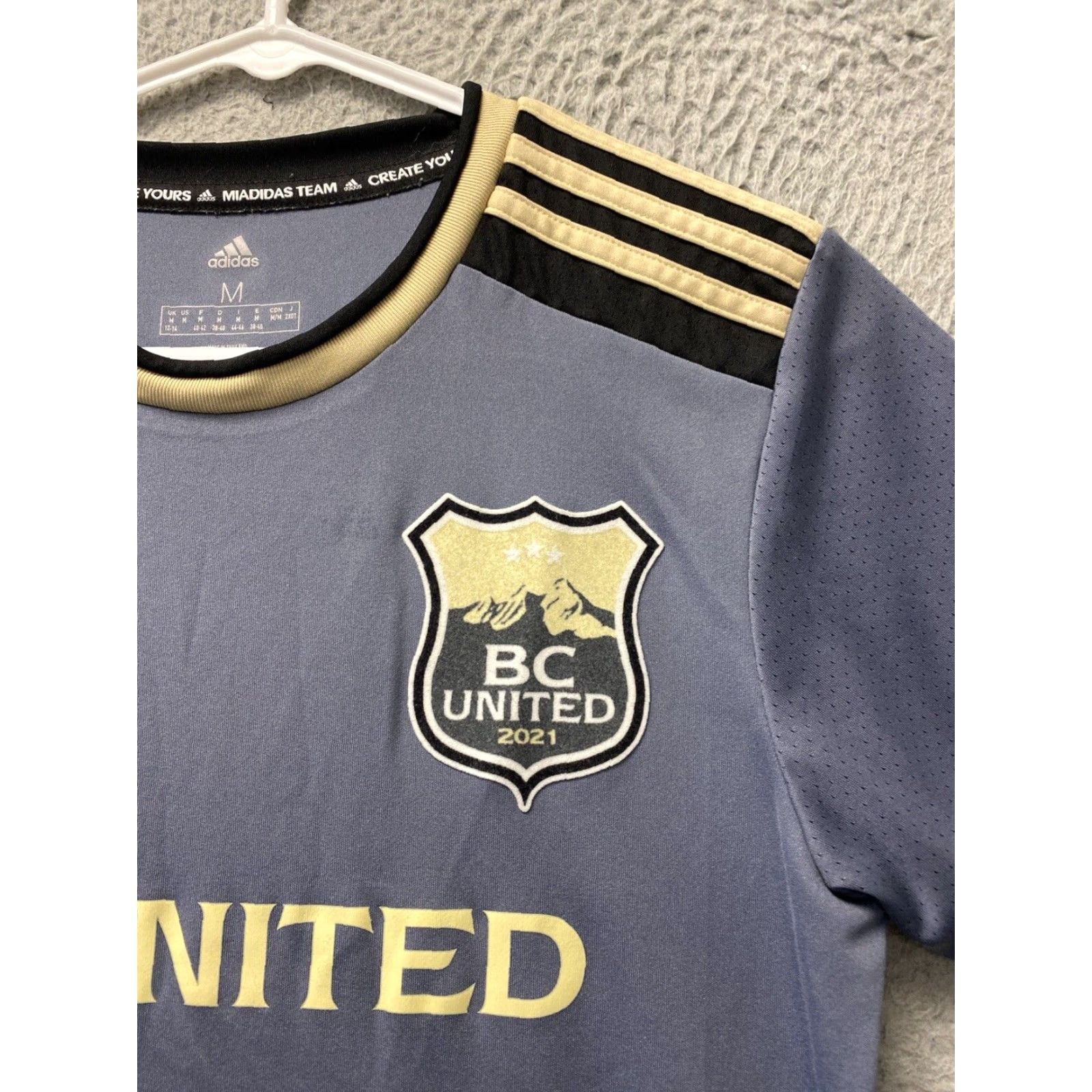 Adidas Adidas Climacool Soccer Jersey Shirt M Gold Union Sacramento FC #18 /57-52 Size US M / EU 48-50 / 2 - 3 Thumbnail