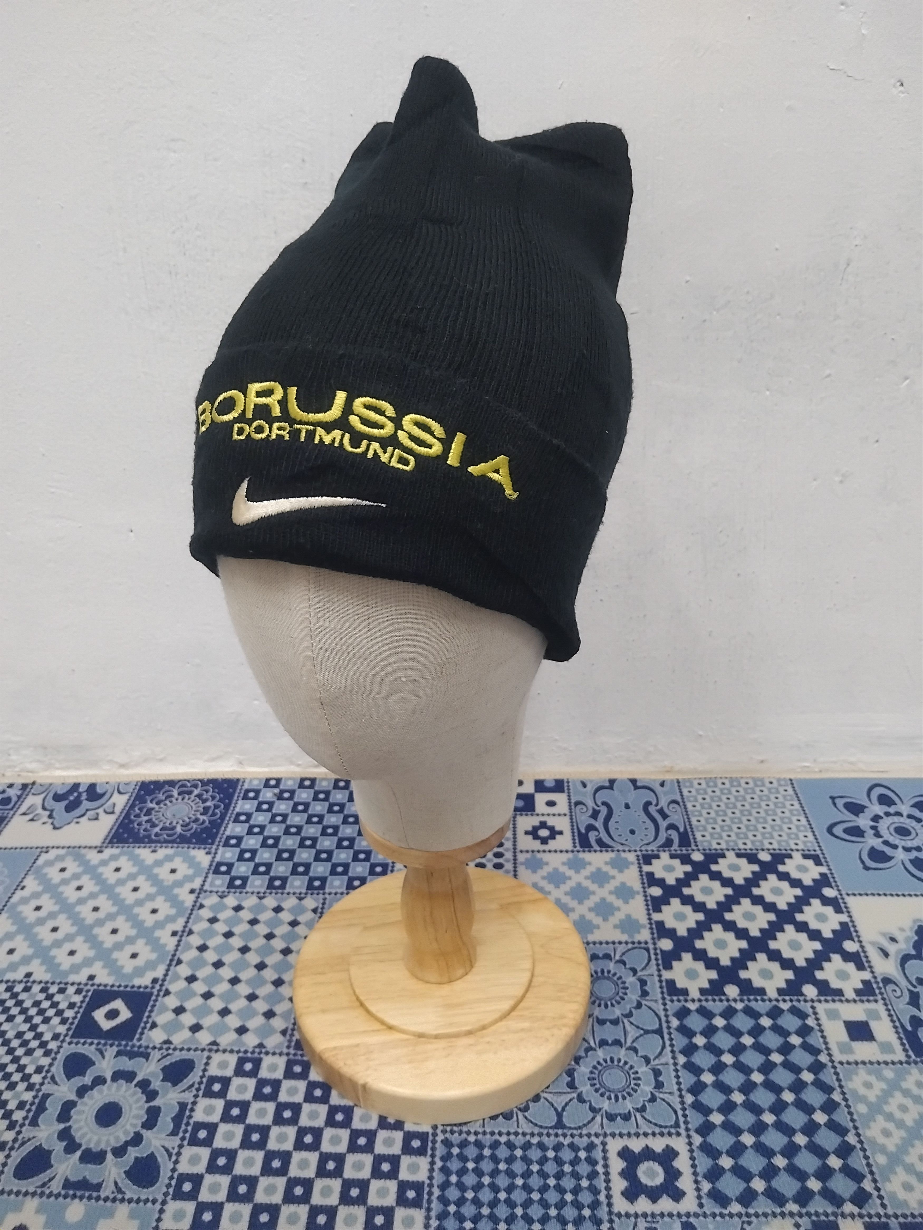 💥Vintage Nike Borussia Dortmund beanie