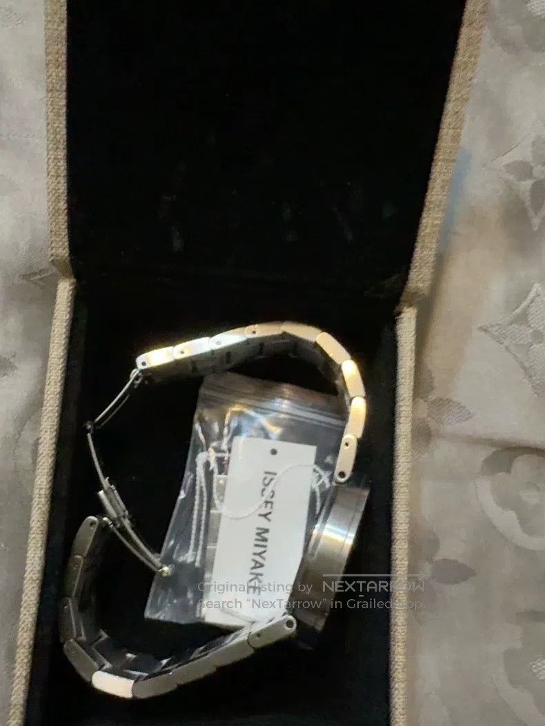 Issey Miyake Issey Miyake Silver Watch Size ONE SIZE - 8 Thumbnail