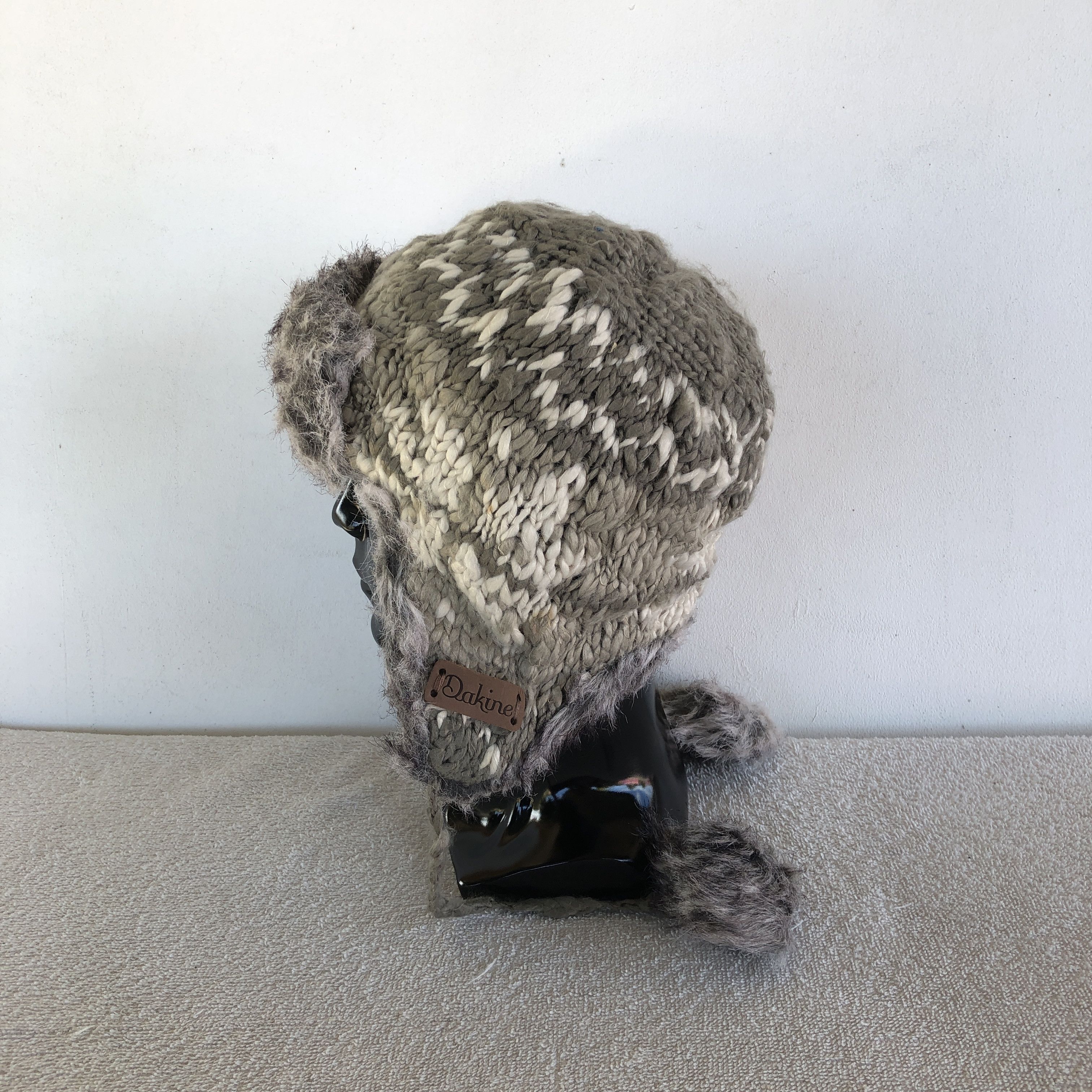 Japanese Brand Vintage 90s Dakine Earflap Beanie Knit Fur Snow Caps Hats Size ONE SIZE - 4 Thumbnail