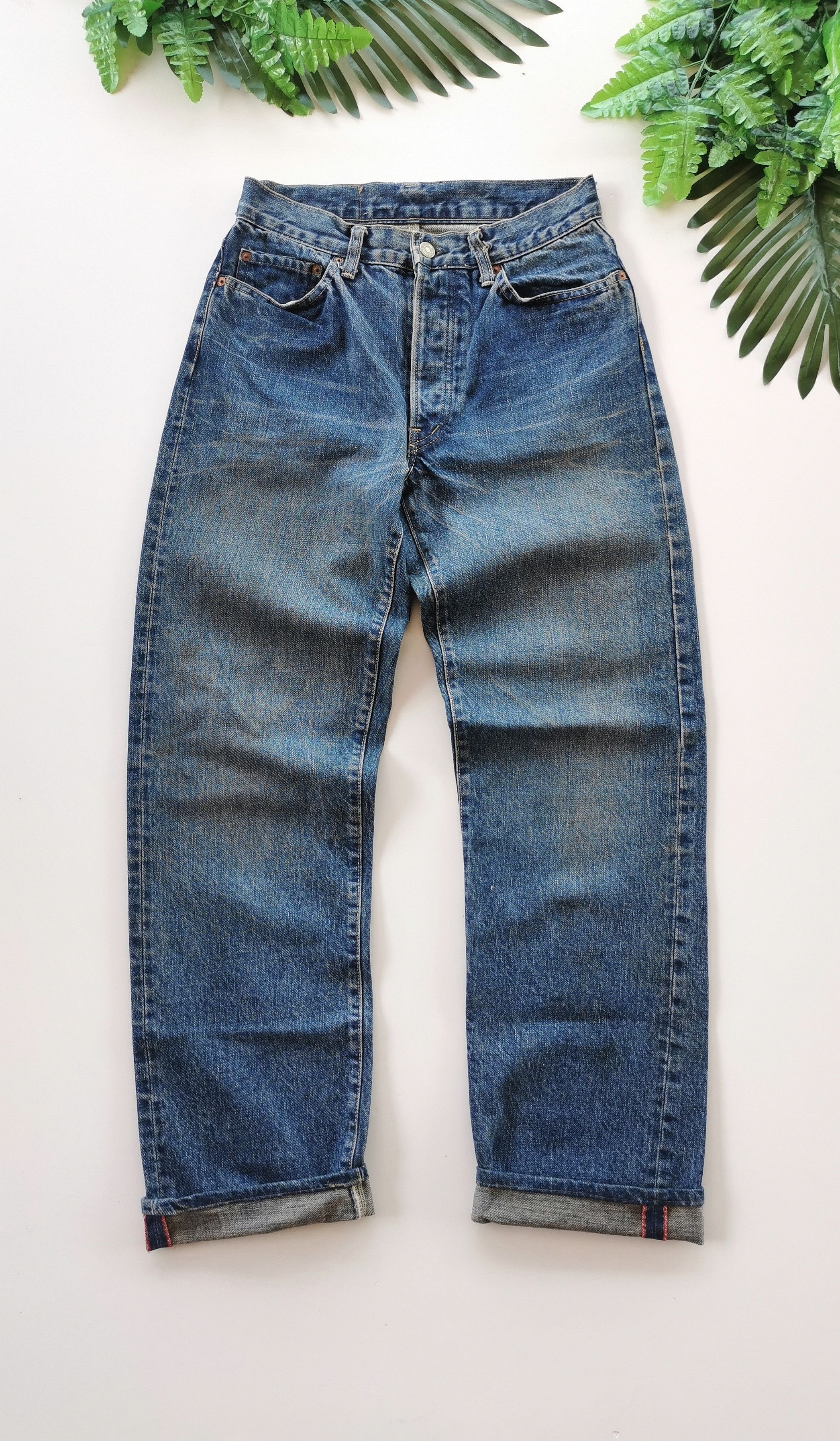 Blue Blue Japan HR Market Japan Selvedge Denim Jeans Size 28x30.5 Size US 28 / EU 44 - 1 Thumbnail