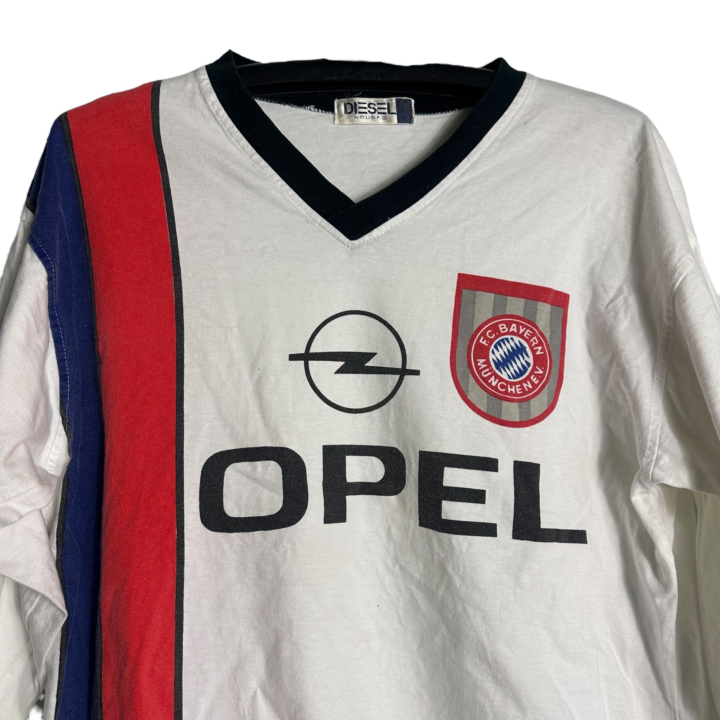 Diesel 🔥RARE🔥Vintage Bayern Munich FC L/Sleeve T-shirt Size US L / EU 52-54 / 3 - 2 Thumbnail