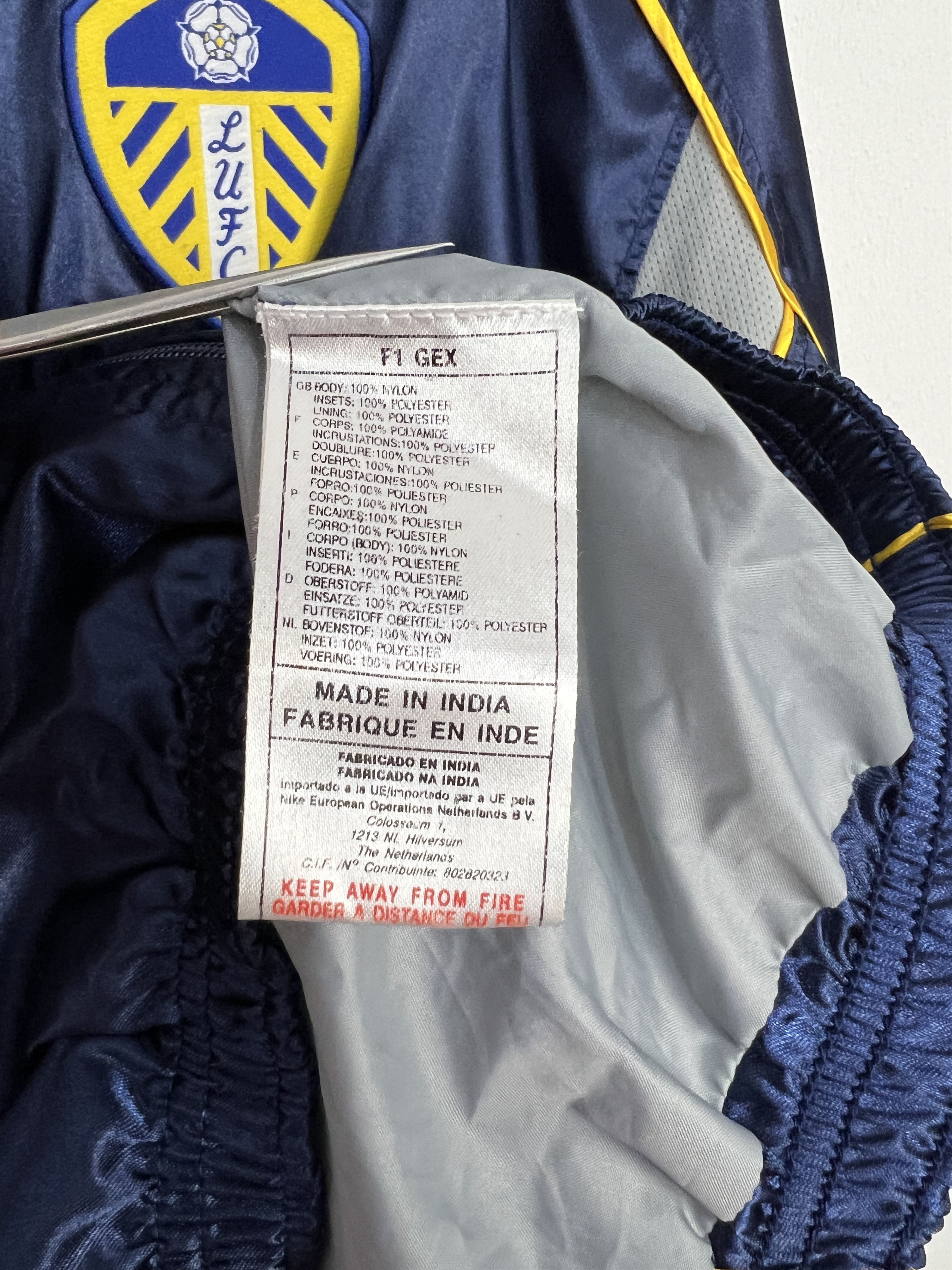 Nike Vintage 90's Nike Leeds United Football Satin Jacket Soccer Size US M / EU 48-50 / 2 - 11 Thumbnail