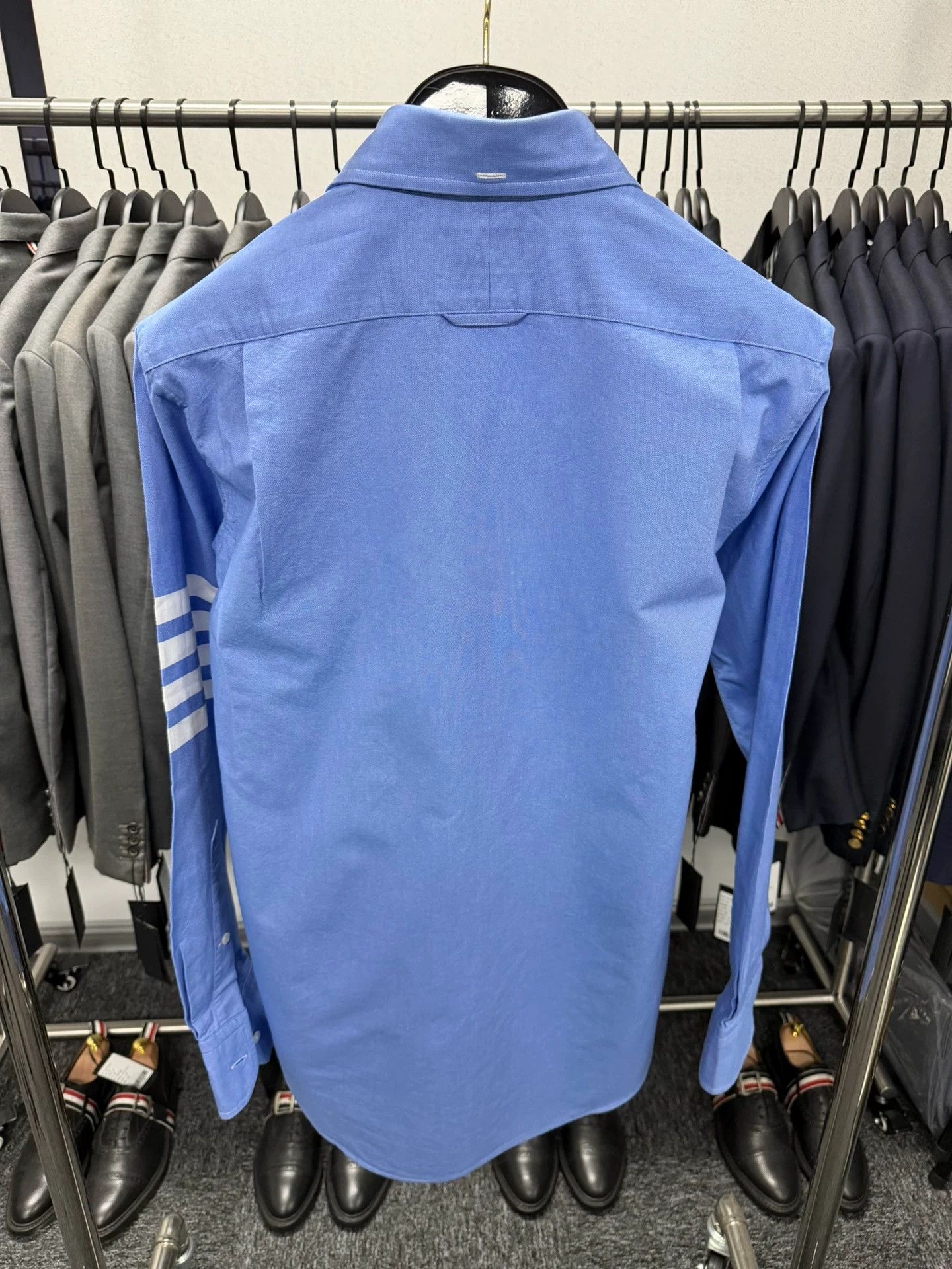 Thom Browne Thom Browne 4-Bar Oxford Shirt Light Blue Size 2 Size US M / EU 48-50 / 2 - 2 Thumbnail