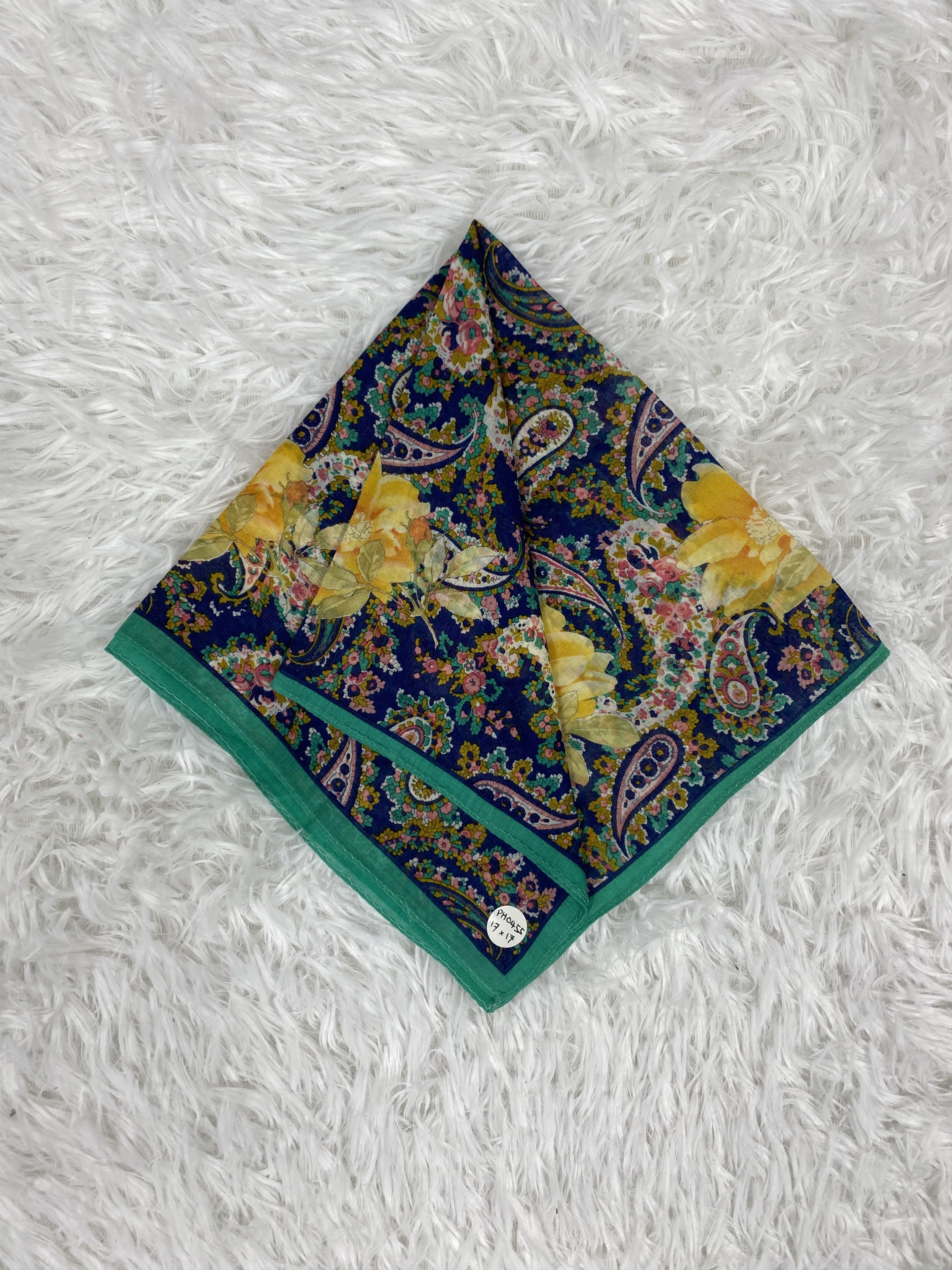 Kenzo Vintage Kenzo Handkerchief Neckerchief Ph0455 Size ONE SIZE - 1 Thumbnail