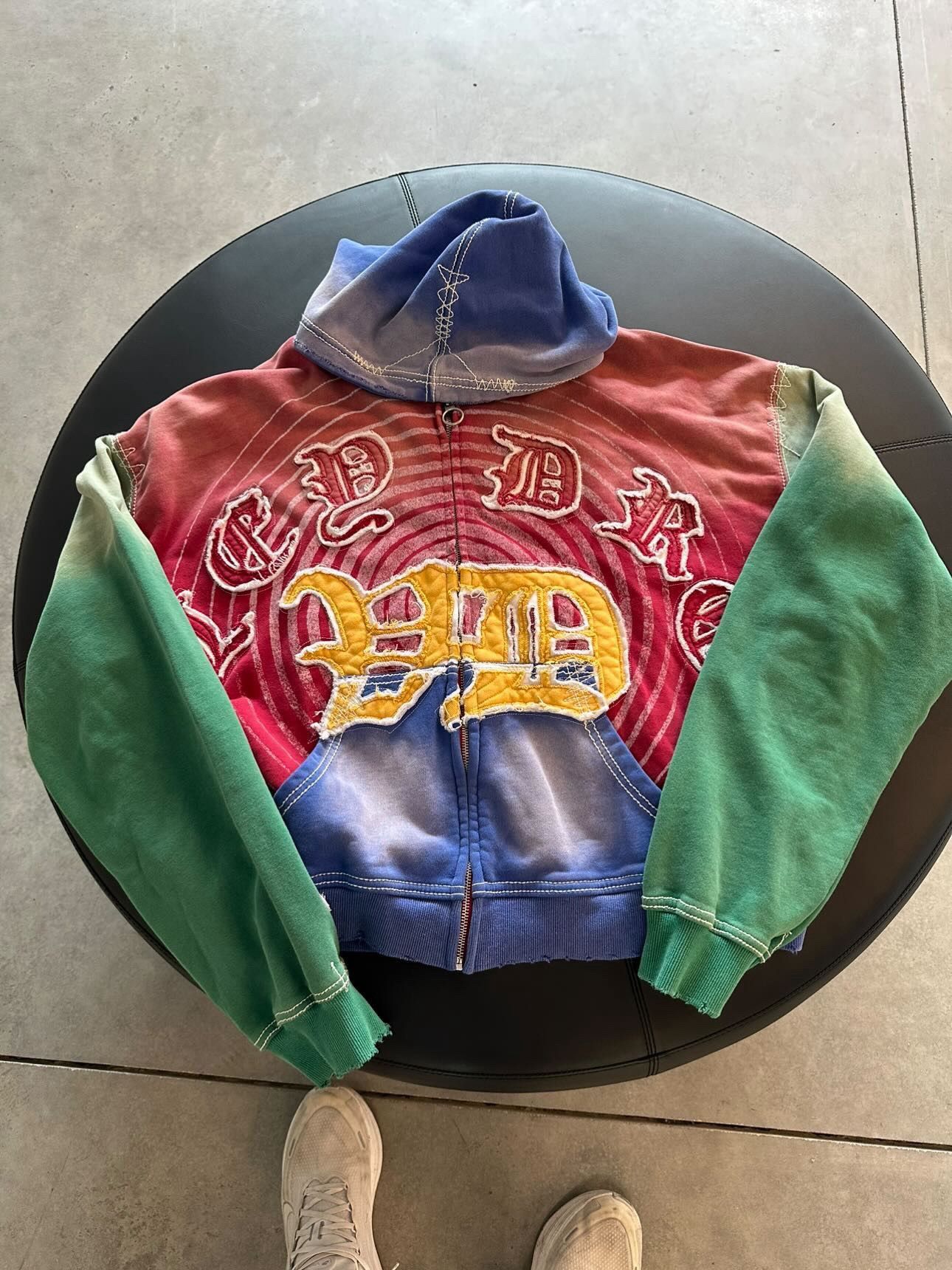Other Vale forever looney tunes zip up hoodie multi colir Size US XXL / EU 58 / 5 - 1 Thumbnail