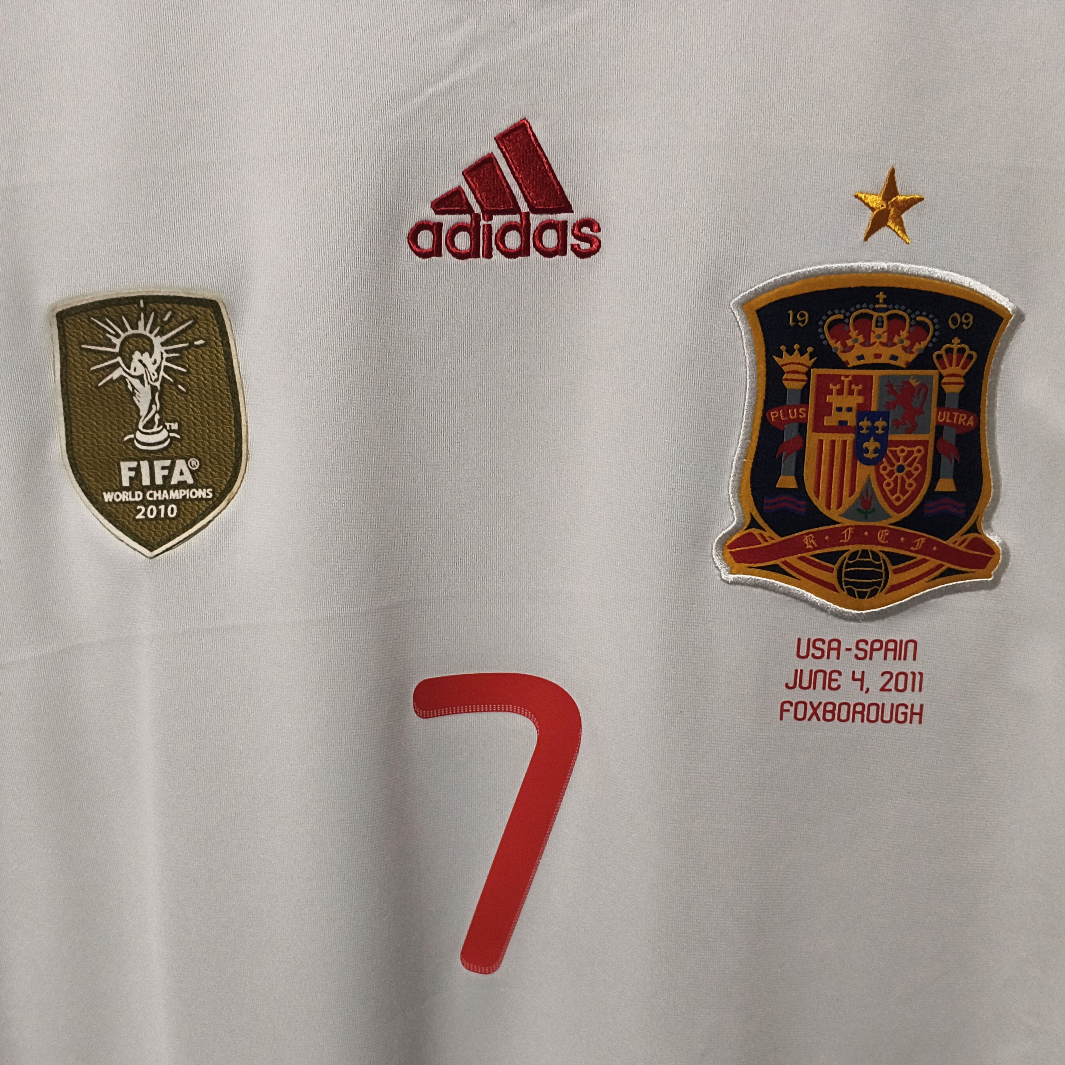 Adidas Spain 2011 Away Jersey David Villa Size US M / EU 48-50 / 2 - 3 Thumbnail