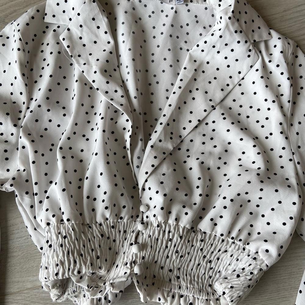 Designer Chic Polka Dot Cropped Blouse - Trendy Women's Top Size XS / US 0-2 / IT 36-38 - 2 Thumbnail
