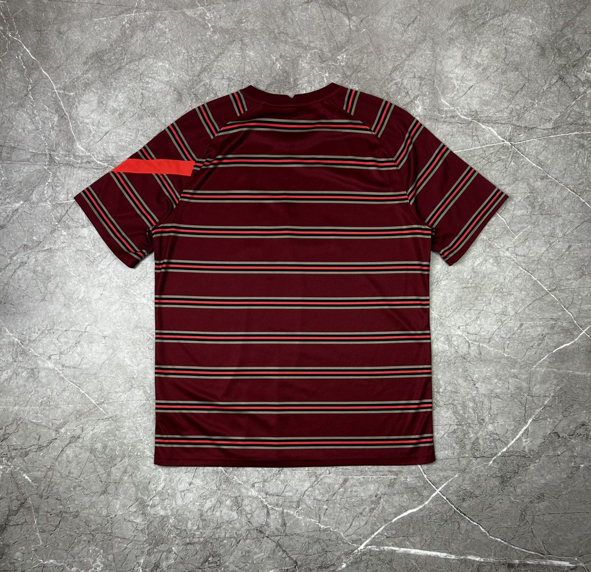 Nike × Vintage Nike Liverpool jersey training 2021 size. L Size US XL / EU 56 / 4 - 3 Thumbnail