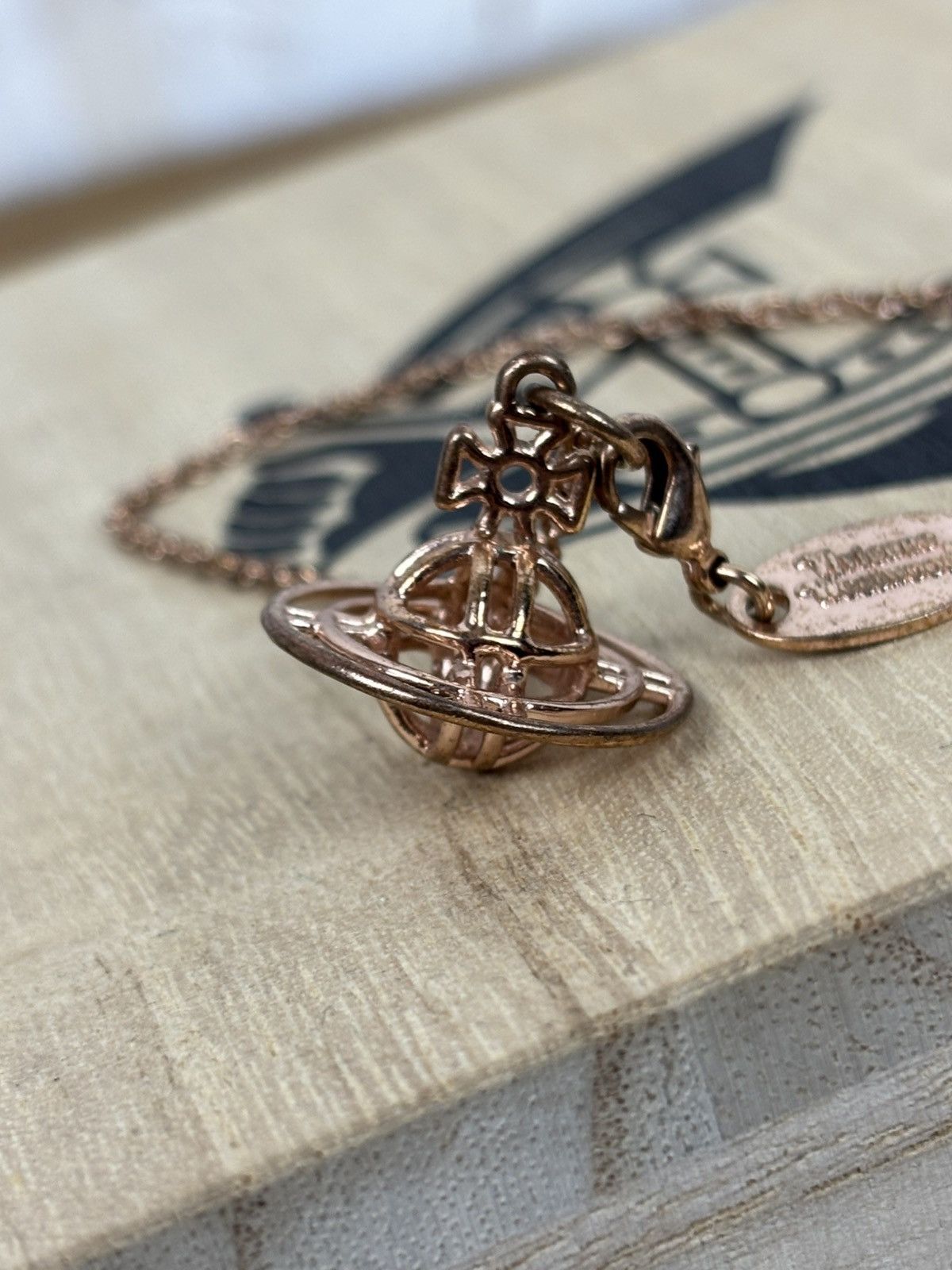 Vivienne Westwood Vintage Vivienne Westwood Thin Line 3D Orb Bracelet Gold Size ONE SIZE - 2 Thumbnail