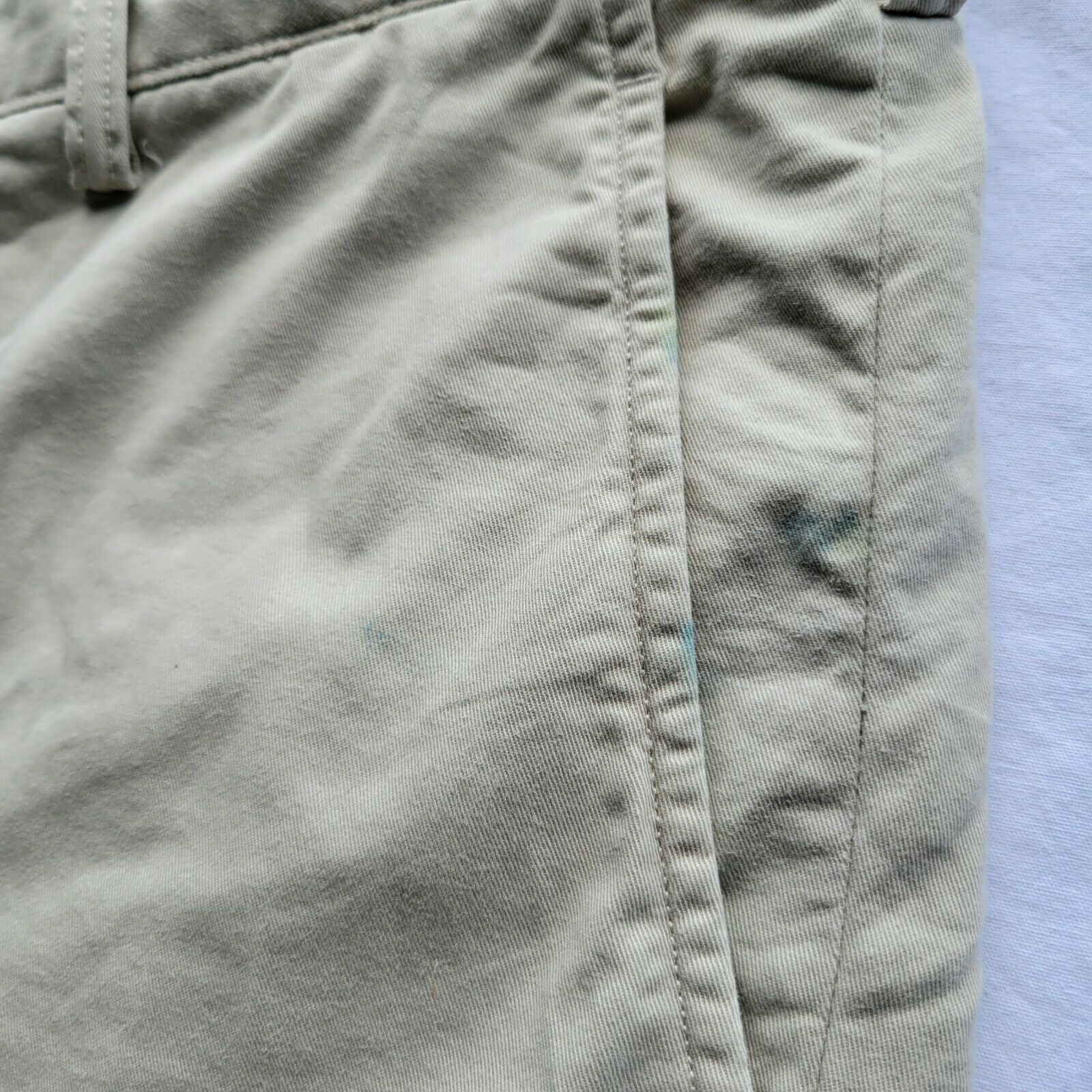 Lauren Ralph Lauren Men's Ralph Lauren Khaki Shorts. Size 42T***FLAWED **** Size US 42 / EU 58 - 7 Thumbnail