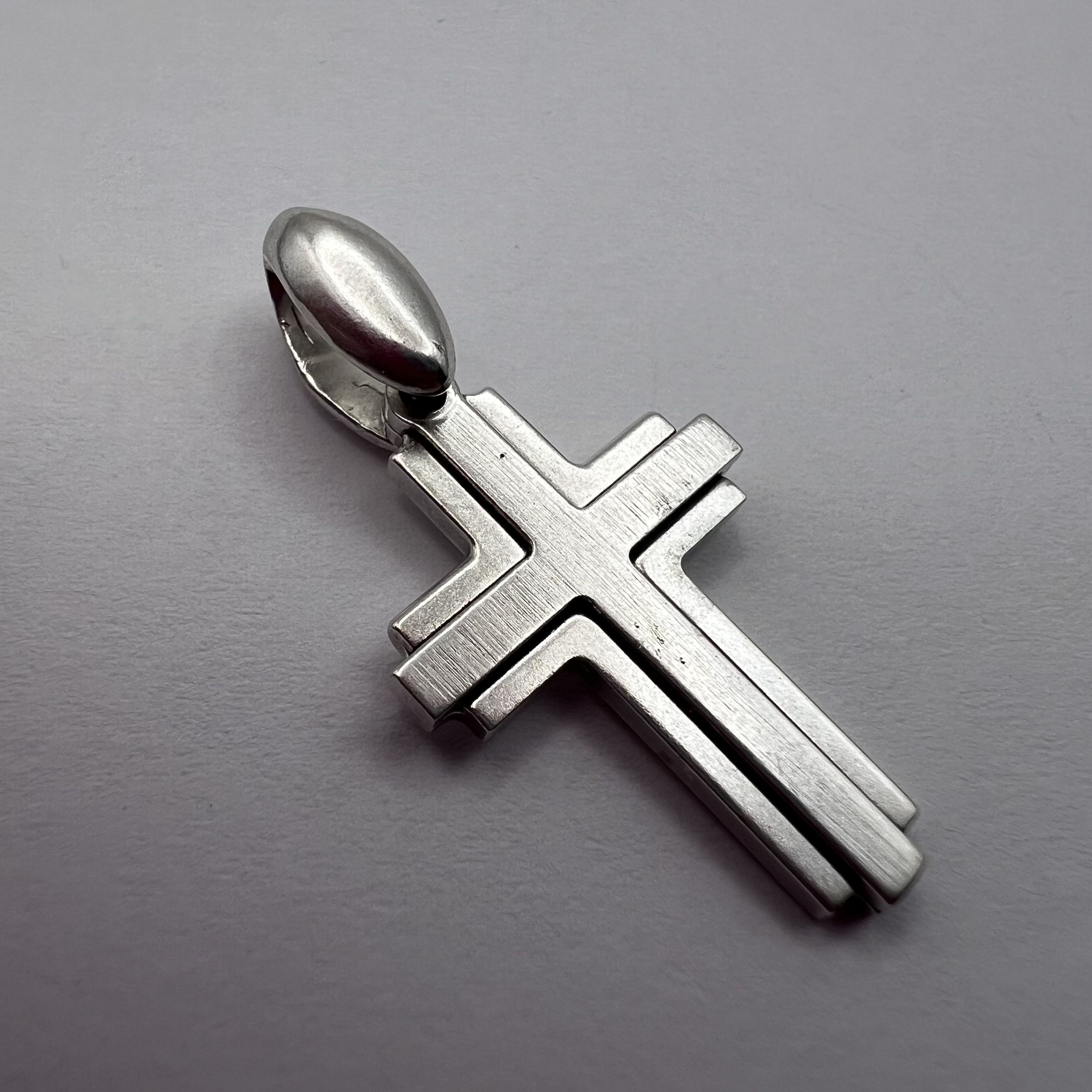 Sterling Silver Vintage Sterling Silver Crucifix Cross Pendant Jesus Christ. Size ONE SIZE - 4 Thumbnail