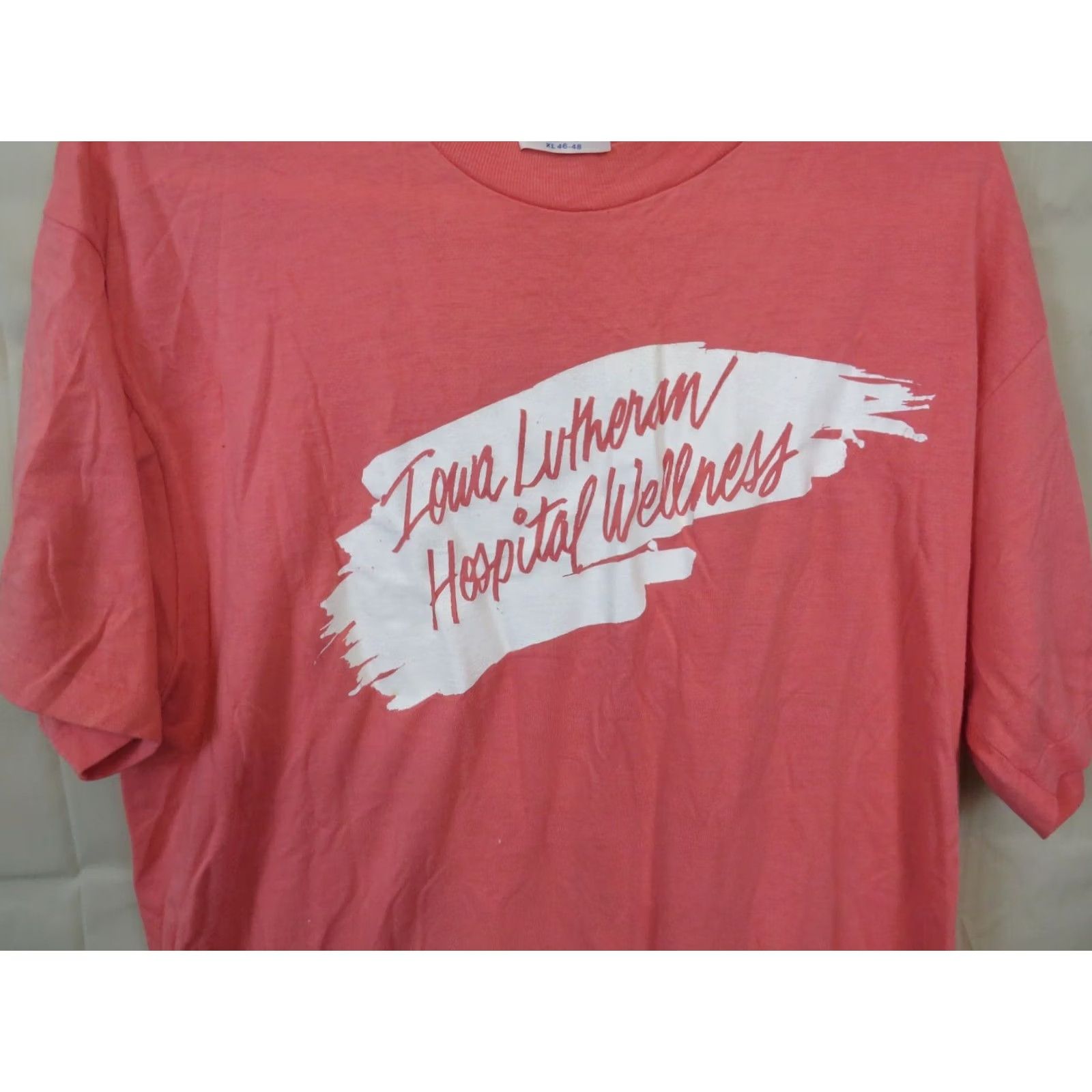 Hanes VINTAGE Iowa Lutheran Hospital Hanes XL T-Shirt USA fifty wellness Size US XL / EU 56 / 4 - 2 Thumbnail