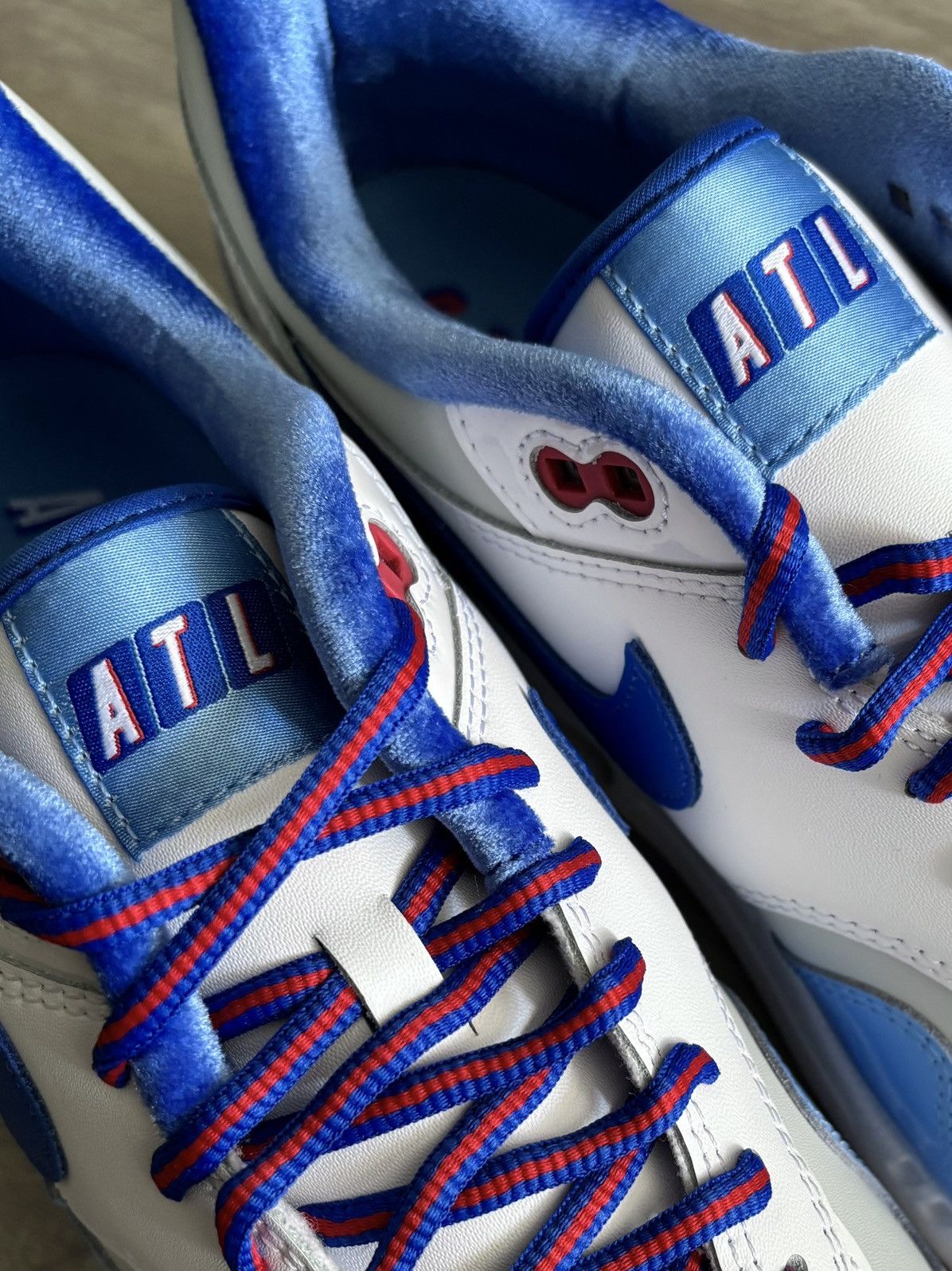 Nike Braves Nike Air Max 1 Size US 11 / EU 44 - 3 Thumbnail