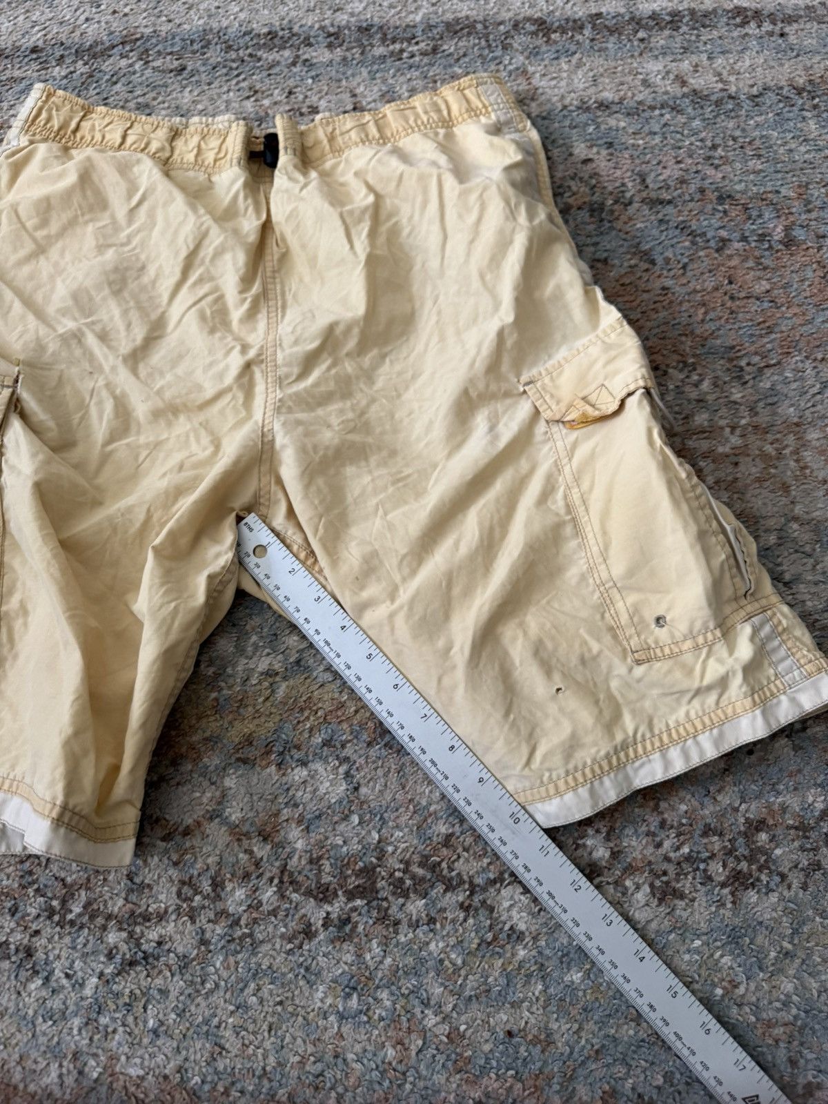 Abercrombie & Fitch VTG Abercrombie Cargo Shorts 32 Yellow Sundfaded Size US 32 / EU 48 - 6 Thumbnail