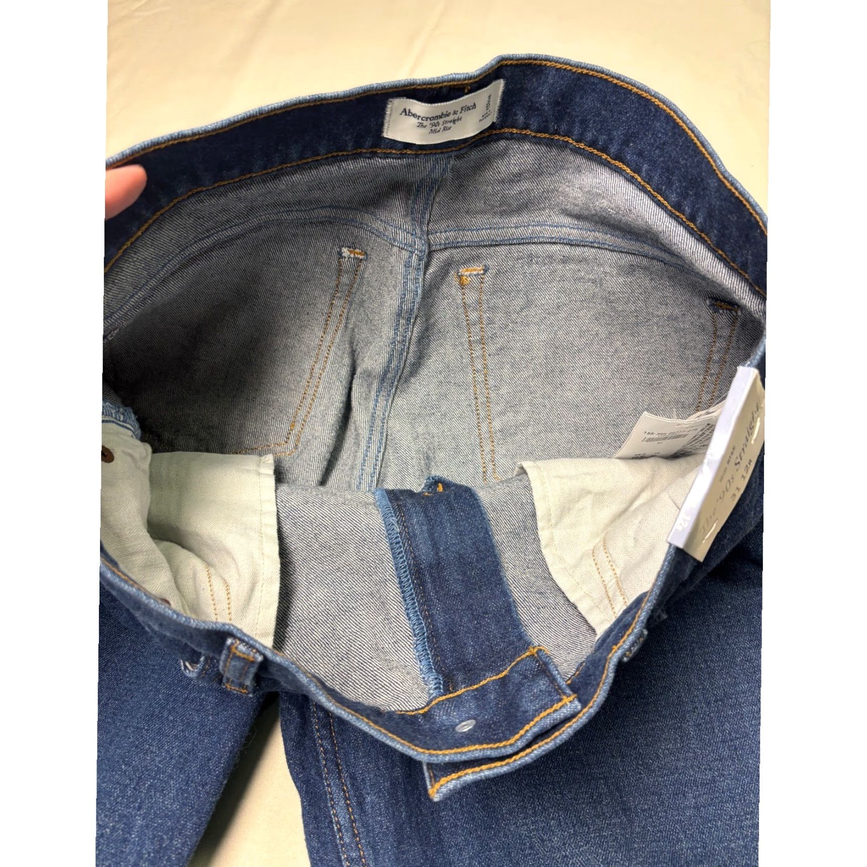 Abercrombie & Fitch NWT Abercrombie & Fitch The '90s Straight Mid Rise Dark Wash Denim Jeans W34 L30 Women Jeans Straight Rise Mid Dark Wash 90s Womens Size 24" / US 00 / IT 34 - 5 Thumbnail