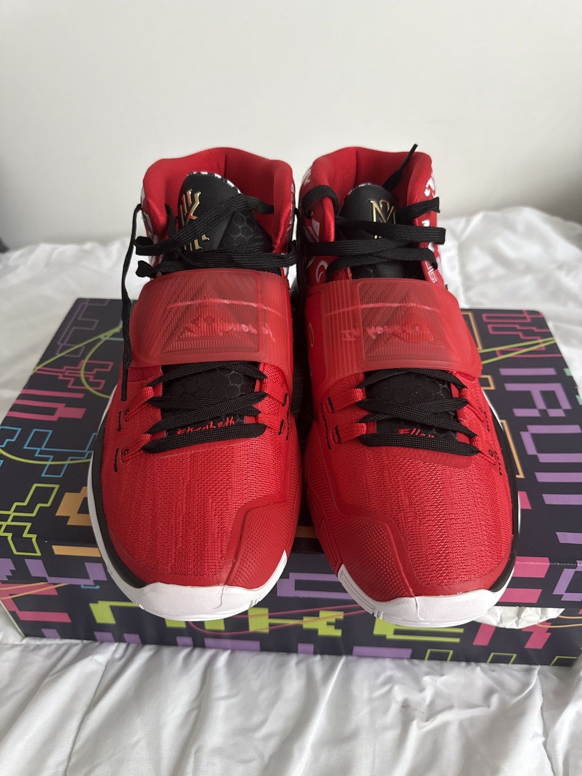 Nike Nike x SneakerRoom Kyrie 6 "Mom" (Red) Size US 13 / EU 46 - 12 Thumbnail