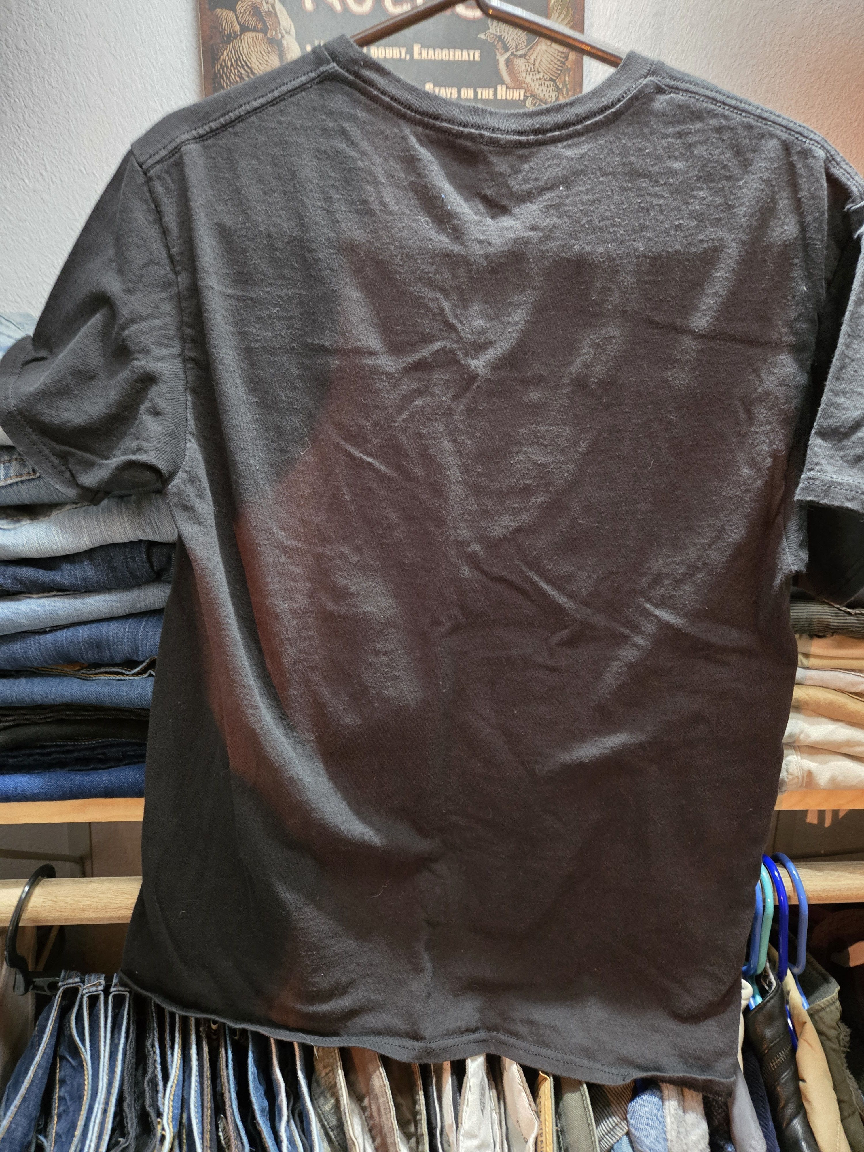 Other Dom, chillin like a villain reaper t Size US M / EU 48-50 / 2 - 2 Thumbnail