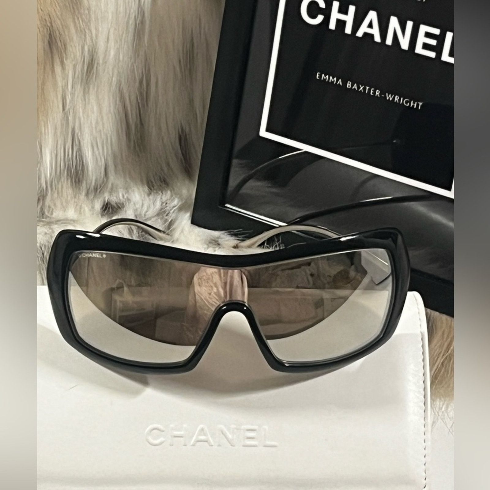 Chanel Chanel Mirror Sunglasses w/ case & cloth - black & silver Size ONE SIZE - 1 Thumbnail