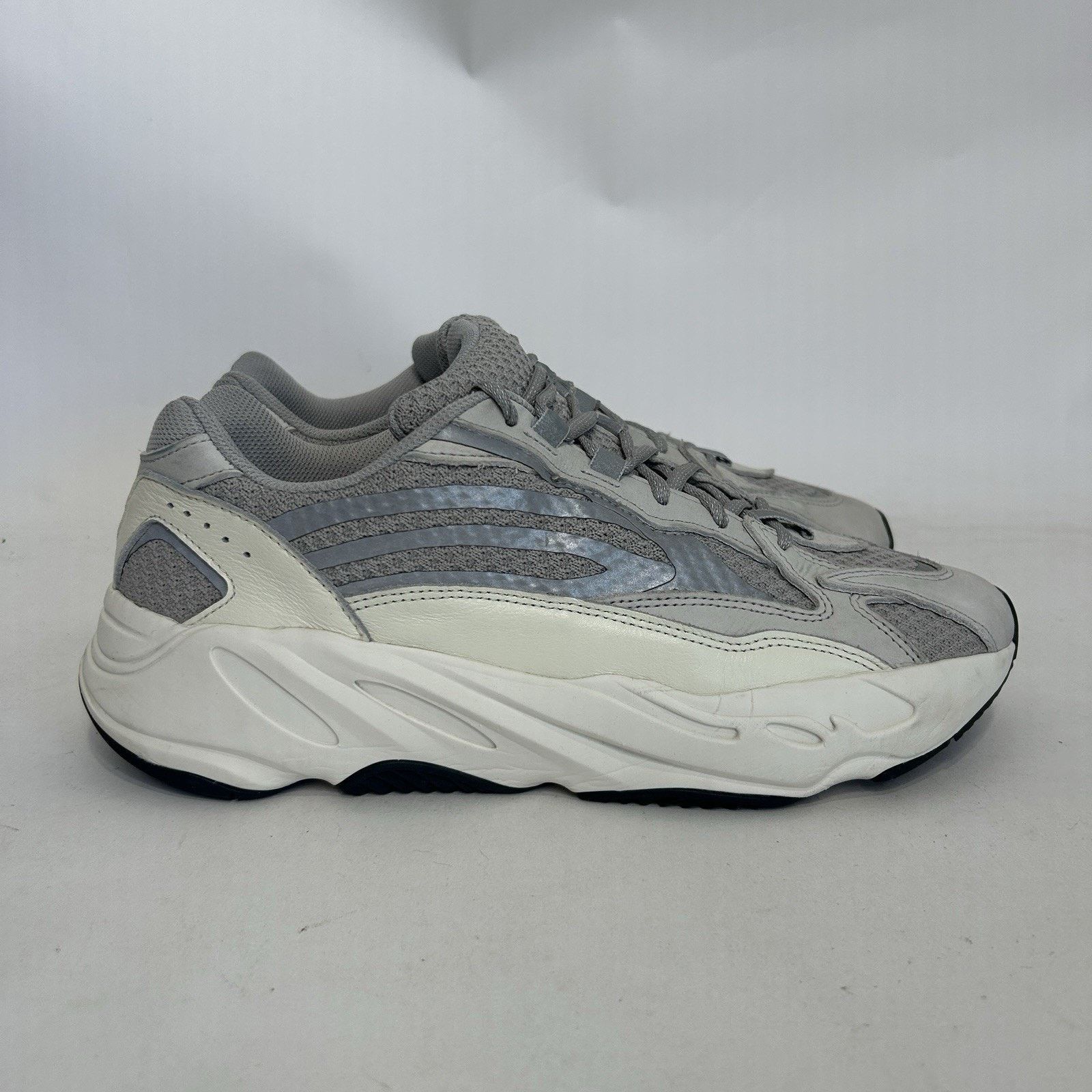 Adidas Adidas Yeezy Boost 700 V2 Static Grey White” EF2829 Size US 11 / EU 44 - 4 Thumbnail