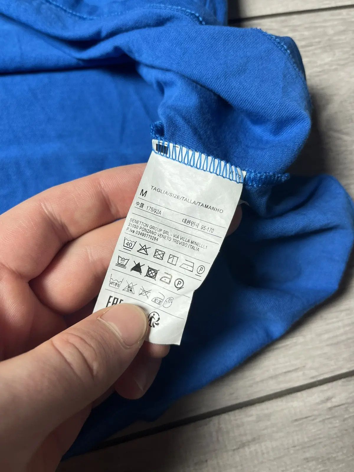 Benetton Benetton T-shirt box logo size Medium Size US M / EU 48-50 / 2 - 5 Thumbnail