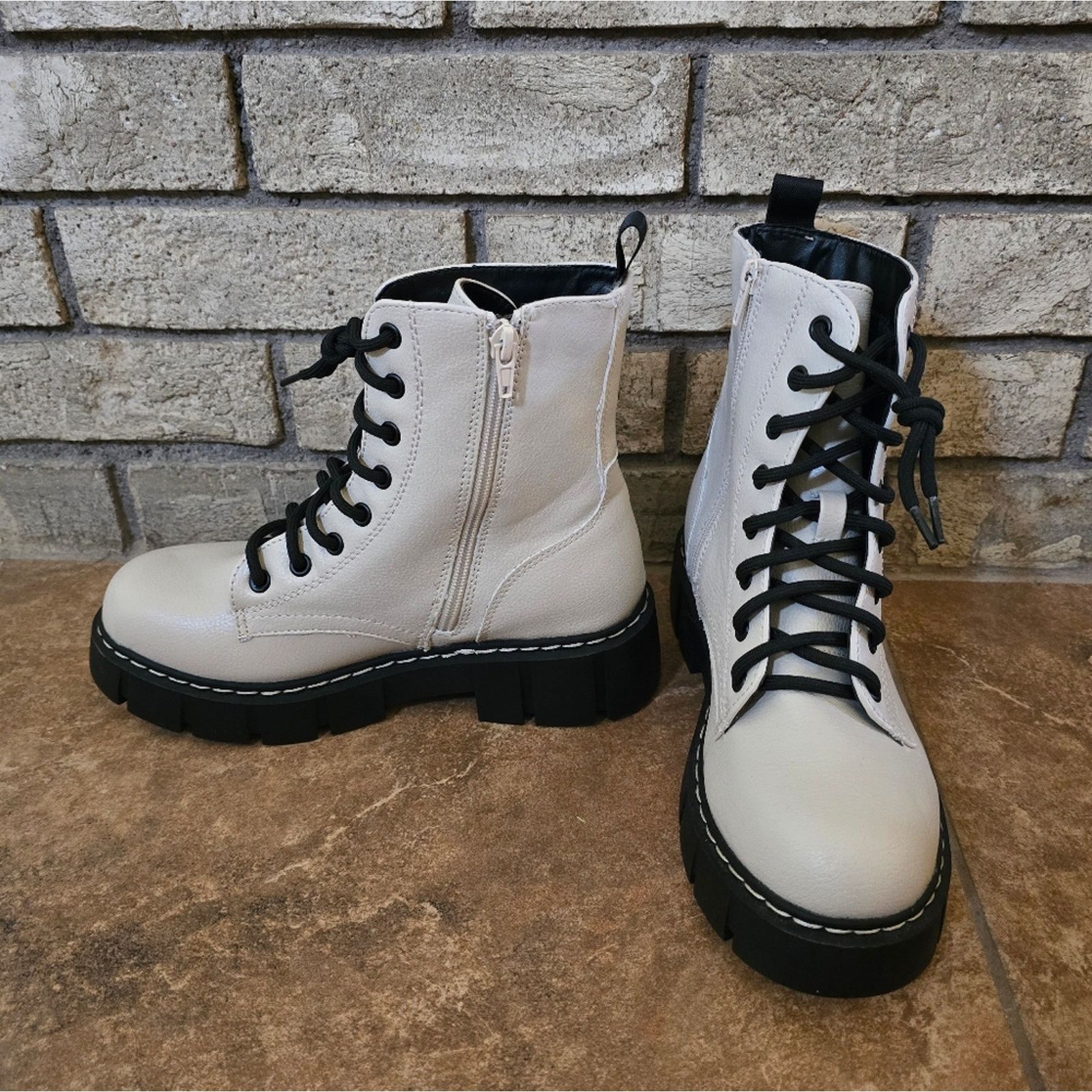 UNIONBAY Beige | UNIONBAY | Lester Laced Up Boots Size US 7 / IT 37 - 1 Thumbnail