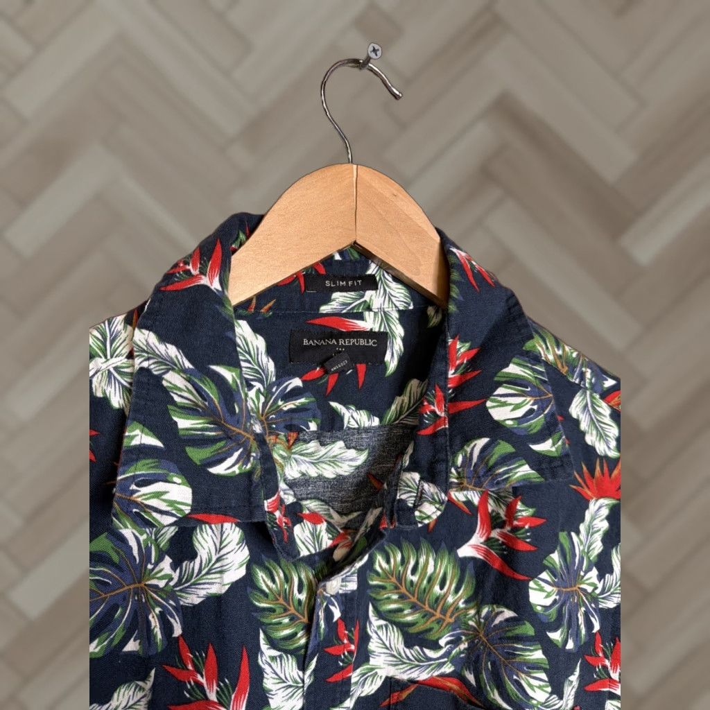 Banana Republic Banana Republic Shirt Mens XL Blue Leaf Print Linen Short Sleeve Button-Up Size US XL / EU 56 / 4 - 1 Thumbnail
