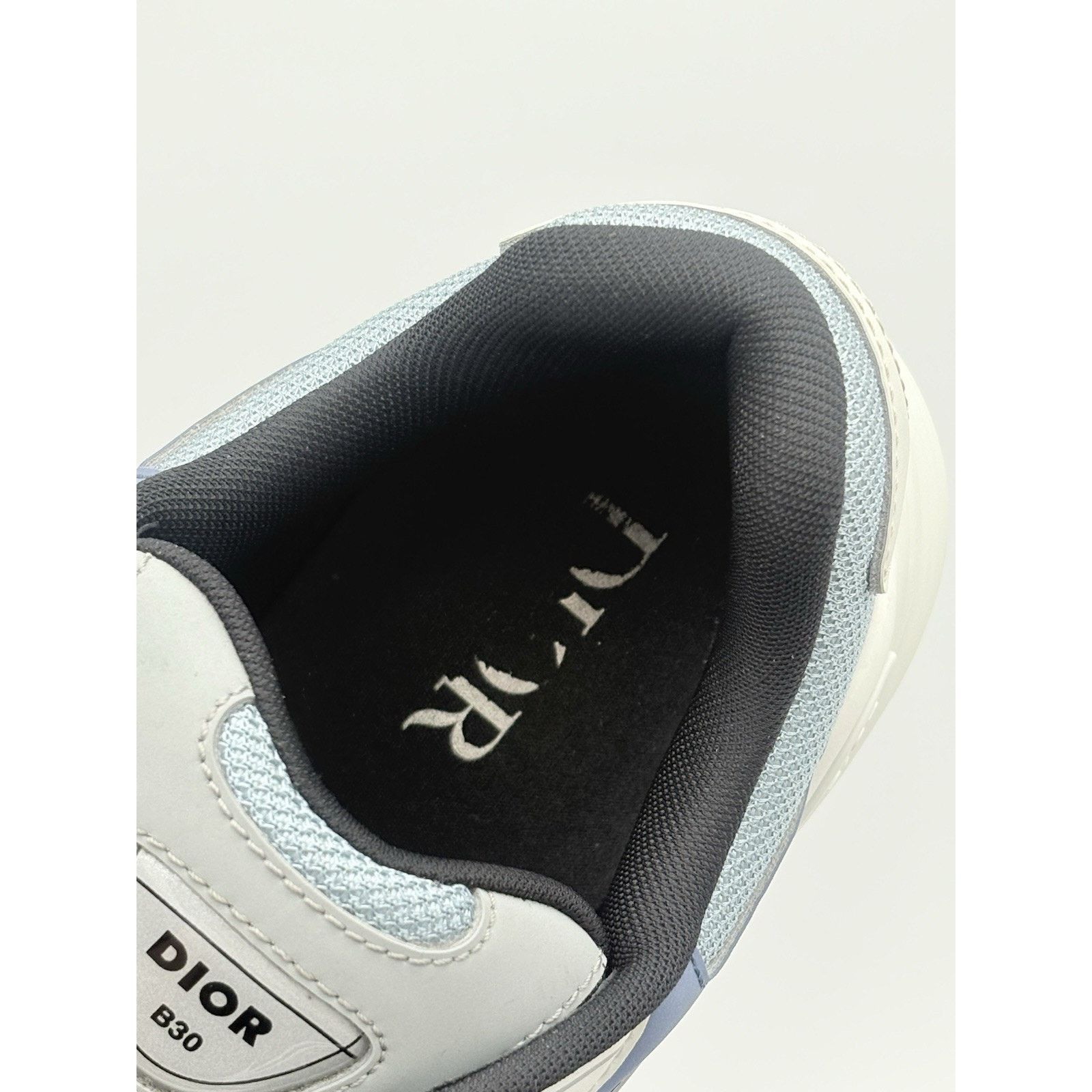 Dior Dior B30 Reflective Sneaker ' Blue Grey White '| SUPER CLEAN Size US 13 / EU 46 - 12 Thumbnail