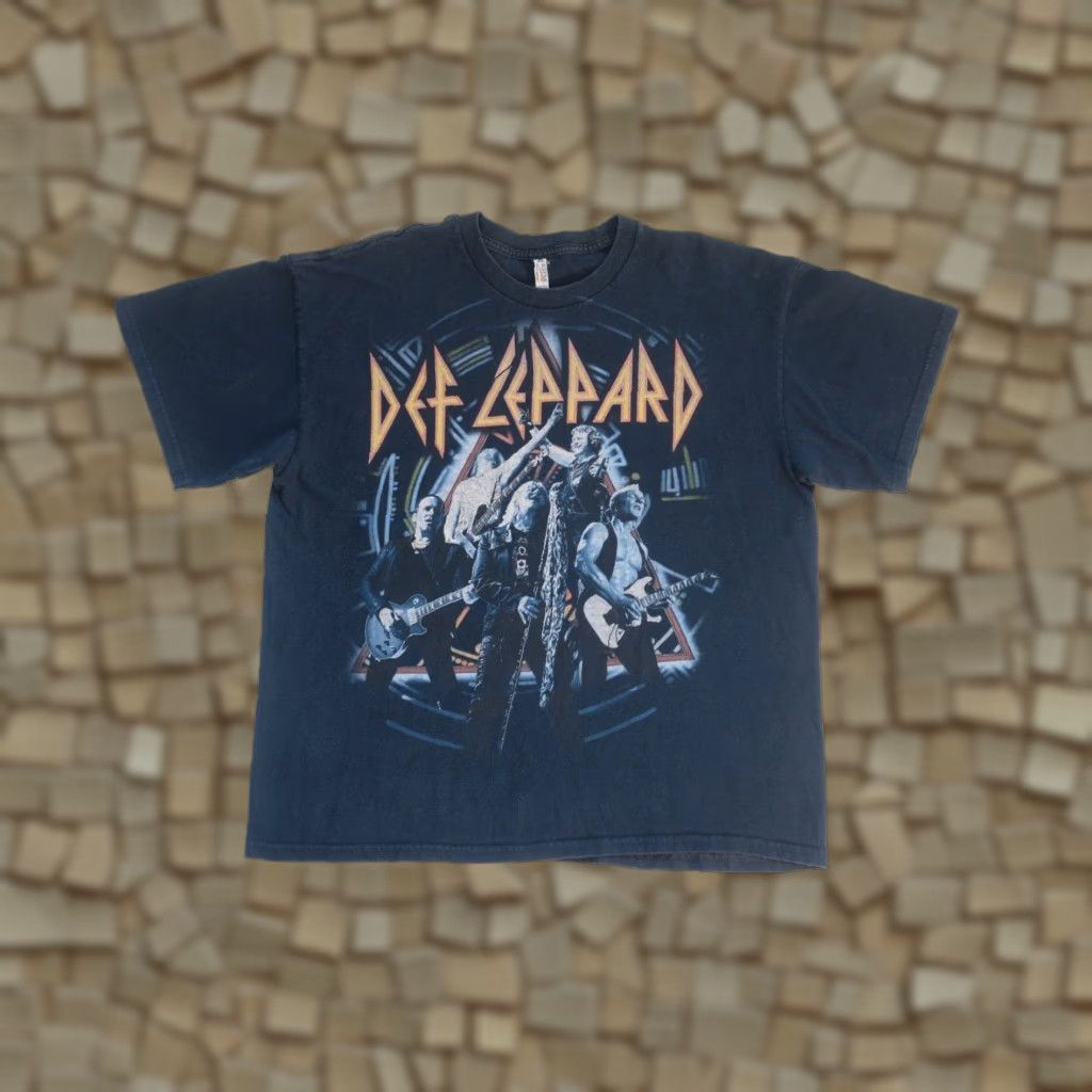 Vintage VINTAGE DEF LEPPARD ALSTYLE ROCK TOUR BAND VTG Y2K 90s BLACK T SHIRT MEN XL SZ 2015 Size US XL / EU 56 / 4 - 1 Thumbnail