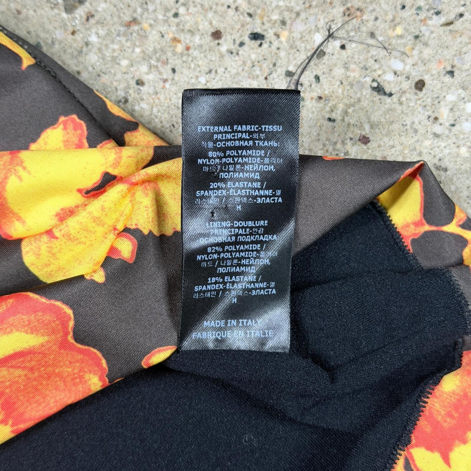 Vetements Vetements Acid Flower Gloved LS Size US S / EU 44-46 / 1 - 12 Thumbnail