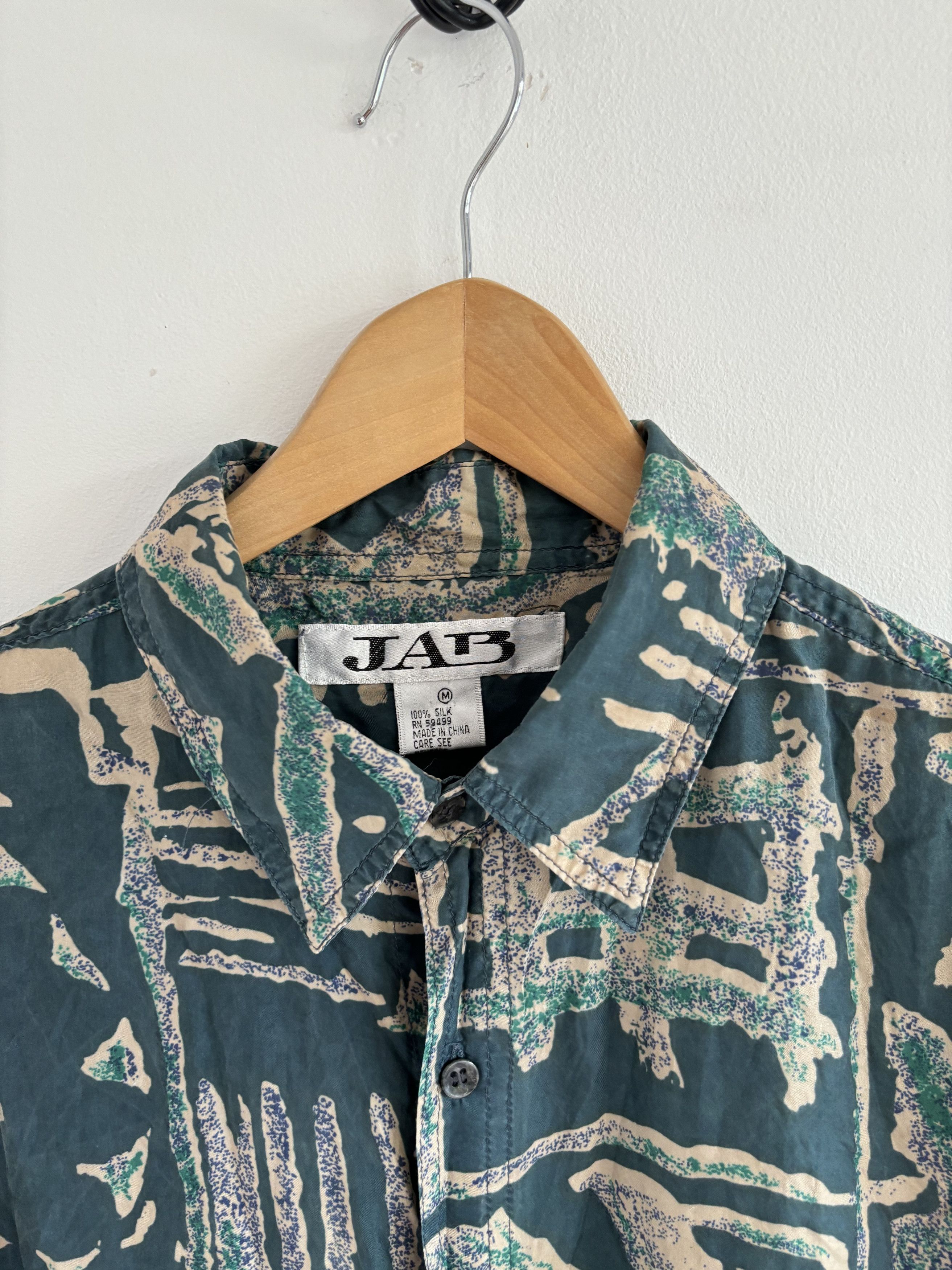 Japanese Brand × SikSilk × Vintage Vintage Silk Abstract Shirt Size US M / EU 48-50 / 2 - 4 Thumbnail