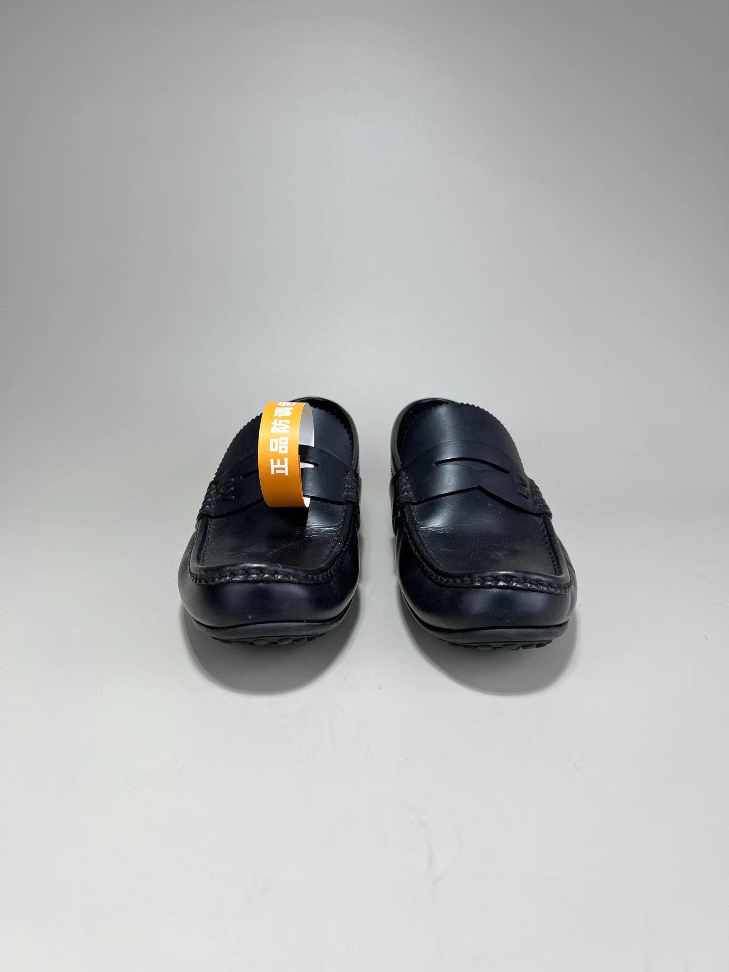 Louis Vuitton LOUIS VUITTON Black Loafers Size US 6 / EU 39 - 2 Thumbnail