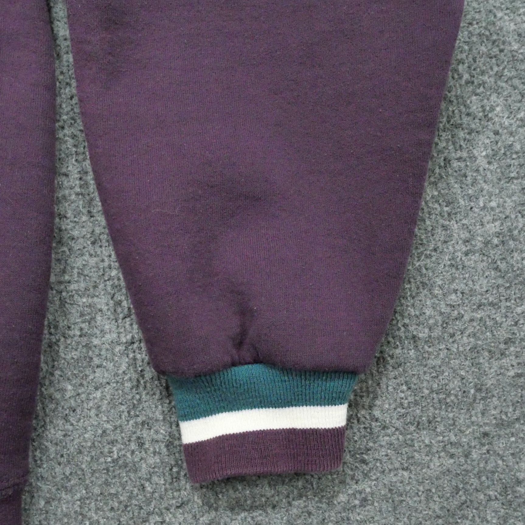 Jerzees VINTAGE Jerzees Sweatshirt Mens Large Purple Pullover 90s Crew Neck Logo Embroidery Size US L / EU 52-54 / 3 - 6 Thumbnail