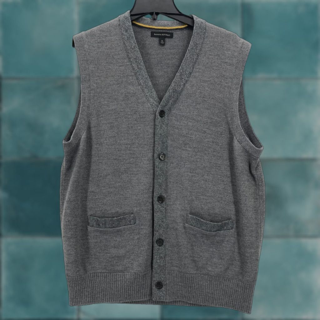 Banana Republic Banana Republic Merino Wool Cardigan Sweater Vest Mens XL Grandpa Preppy Pockets Size US XL / EU 56 / 4 - 1 Thumbnail