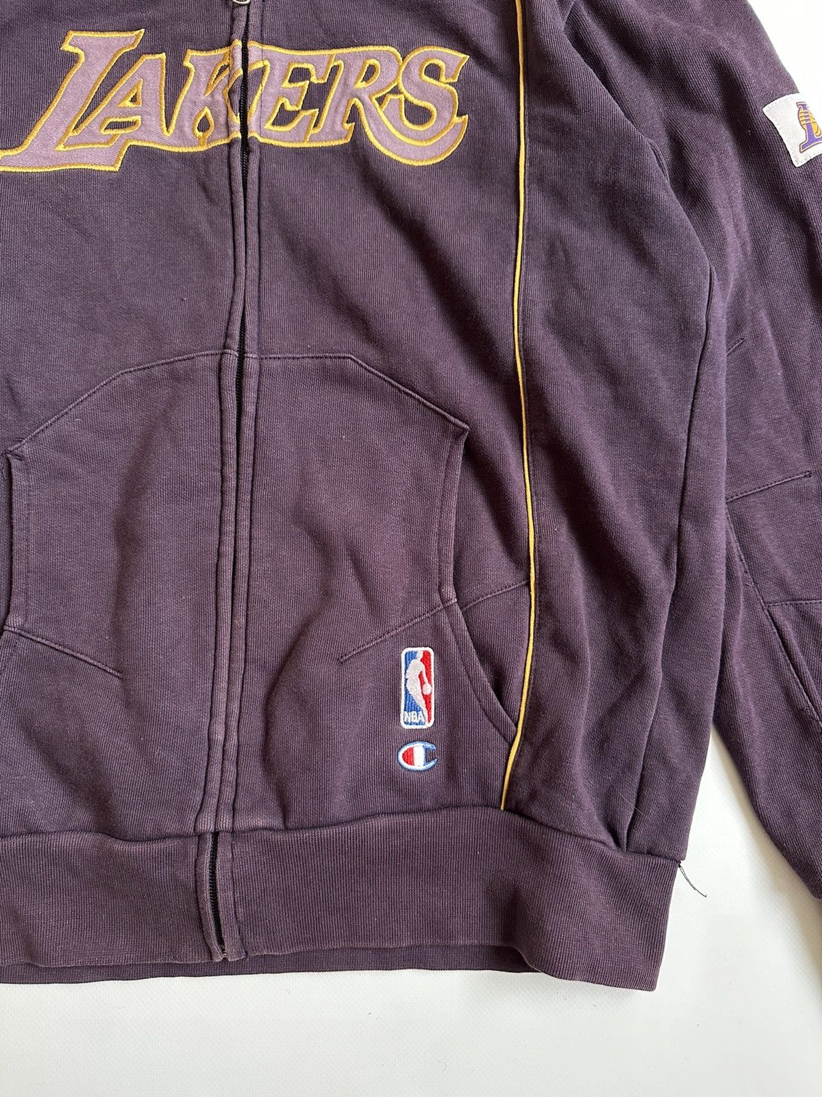 Champion Vintage Champion LA Lakers Zip Hoodie Size US S / EU 44-46 / 1 - 4 Thumbnail