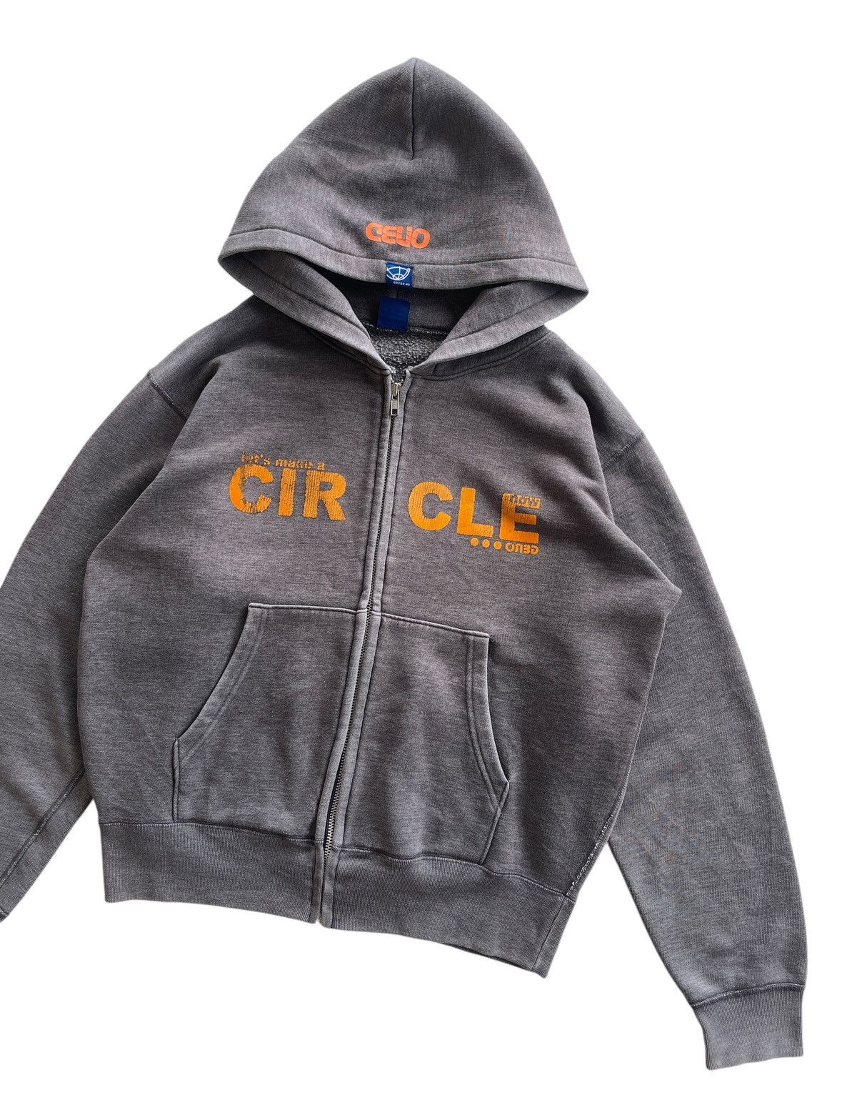 Japanese Brand Vintage On Board Japanese Sunfaded Hoodies Size US M / EU 48-50 / 2 - 5 Thumbnail