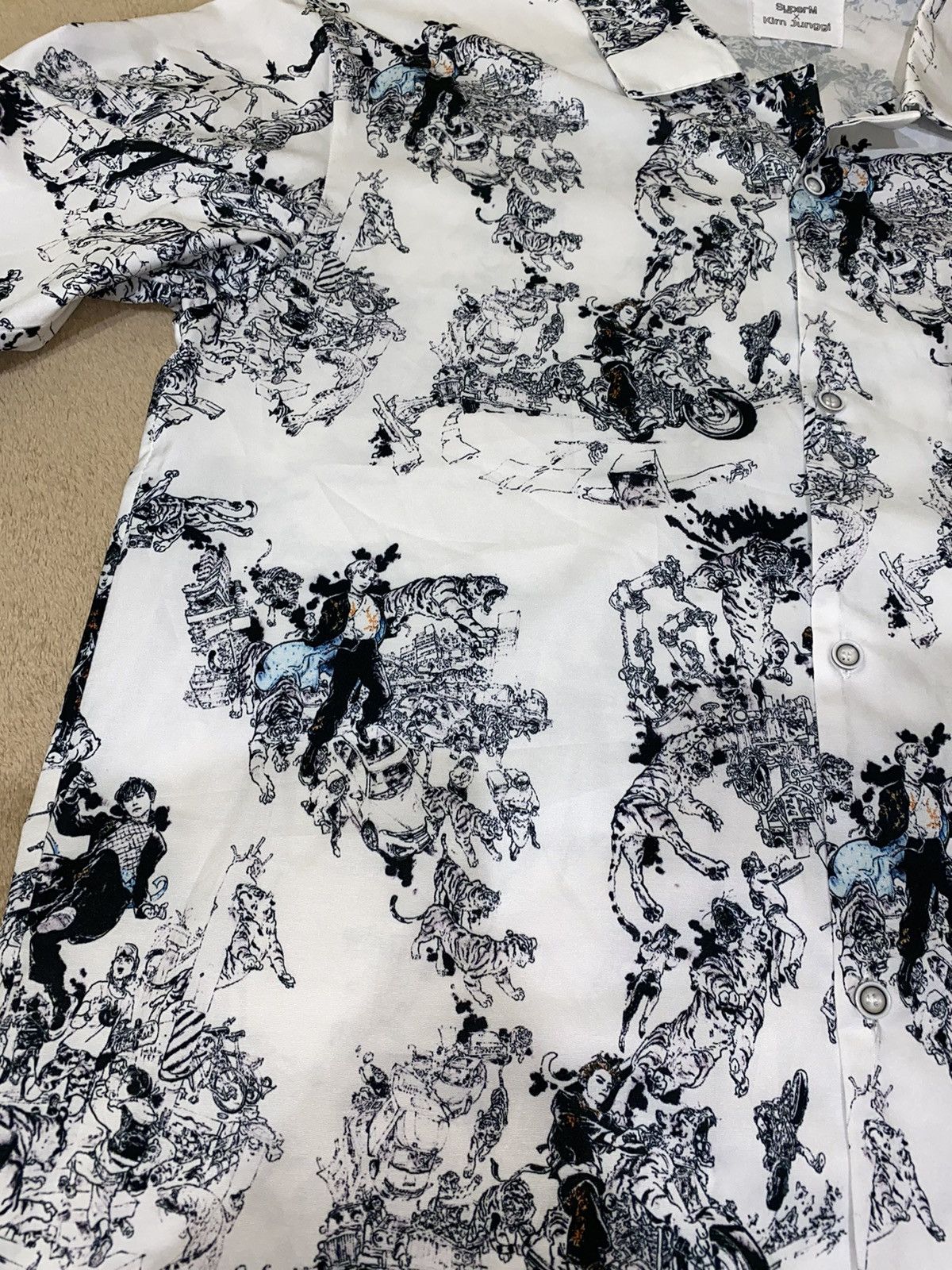 Other Super M x Kim Junggi | Tiger | Korea | Size: XL Size US XL / EU 56 / 4 - 14 Thumbnail