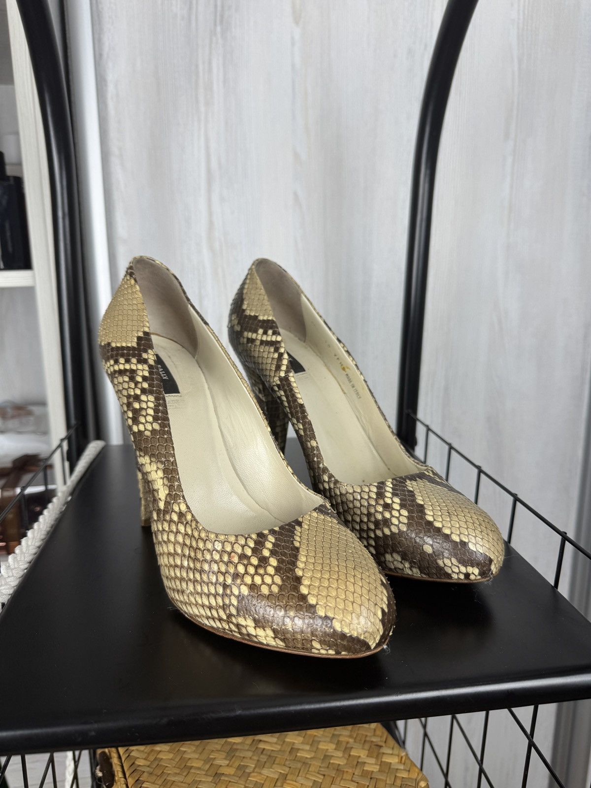 Bally BALLY Python Snake Skin Leather Pump Heels Shoes Size US 9.5 / IT 39.5 - 2 Thumbnail