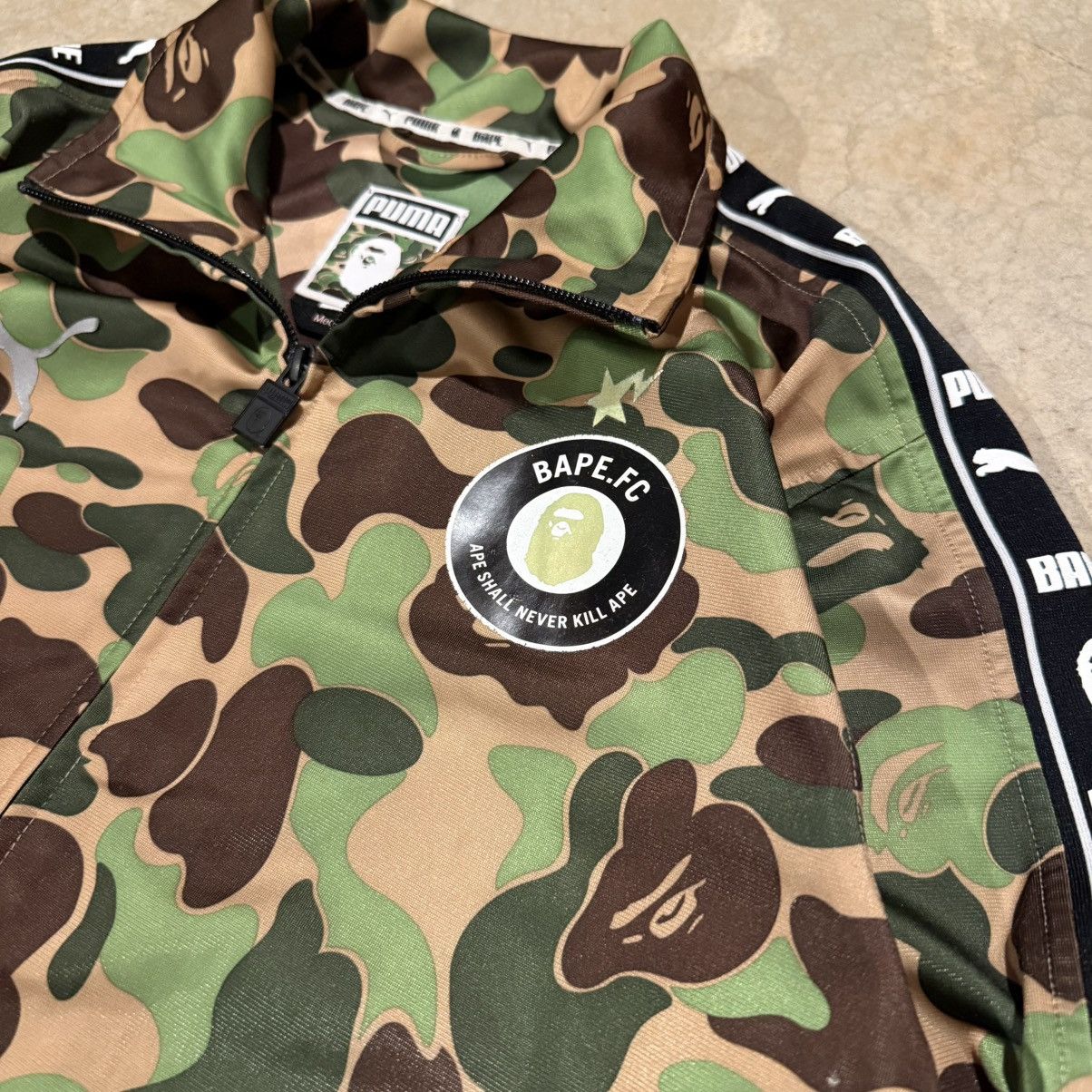 Bape × Puma Bape x Puma ABC Camo Training Zip Up Jacket Bathing Ape F.C. Size US M / EU 48-50 / 2 - 7 Thumbnail