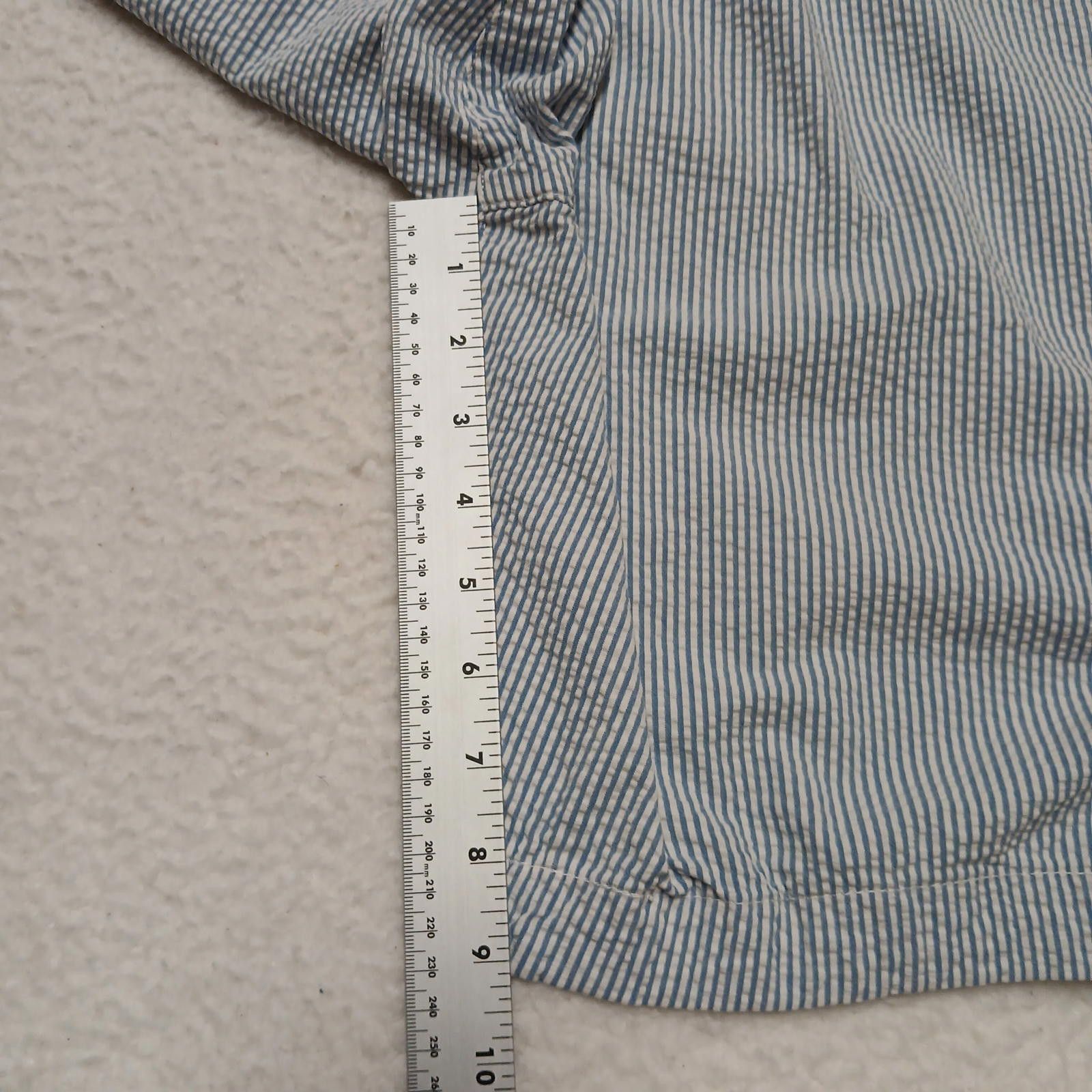 Abercrombie & Fitch Abercrombie & Fitch Men's Sz 31 Blue White Striped Shorts Size US 31 - 6 Thumbnail