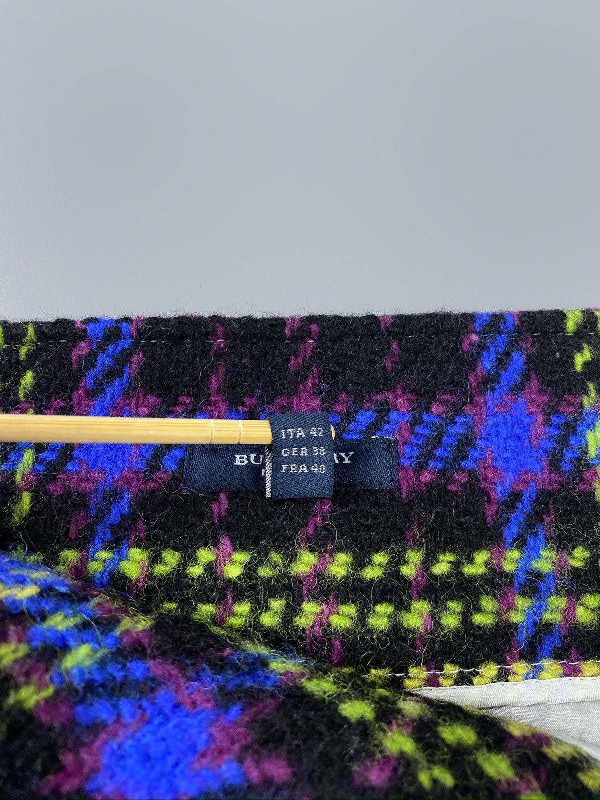 Burberry Vintage Burberry Nova Check Plaid Tweed Skirt UK 10 US 8 Size 28" / US 6 / IT 42 - 10 Thumbnail