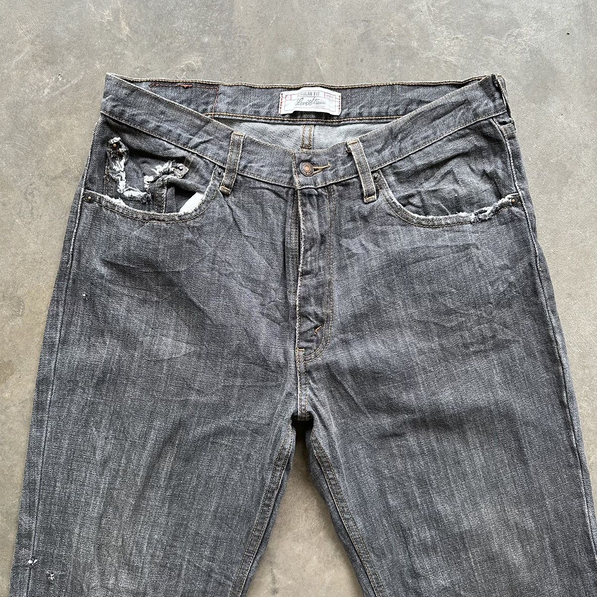 Levi's W32 🔥 Levi’s Strauss & Co Distressed Faded Denim Jean Pant Size US 32 / EU 48 - 3 Thumbnail
