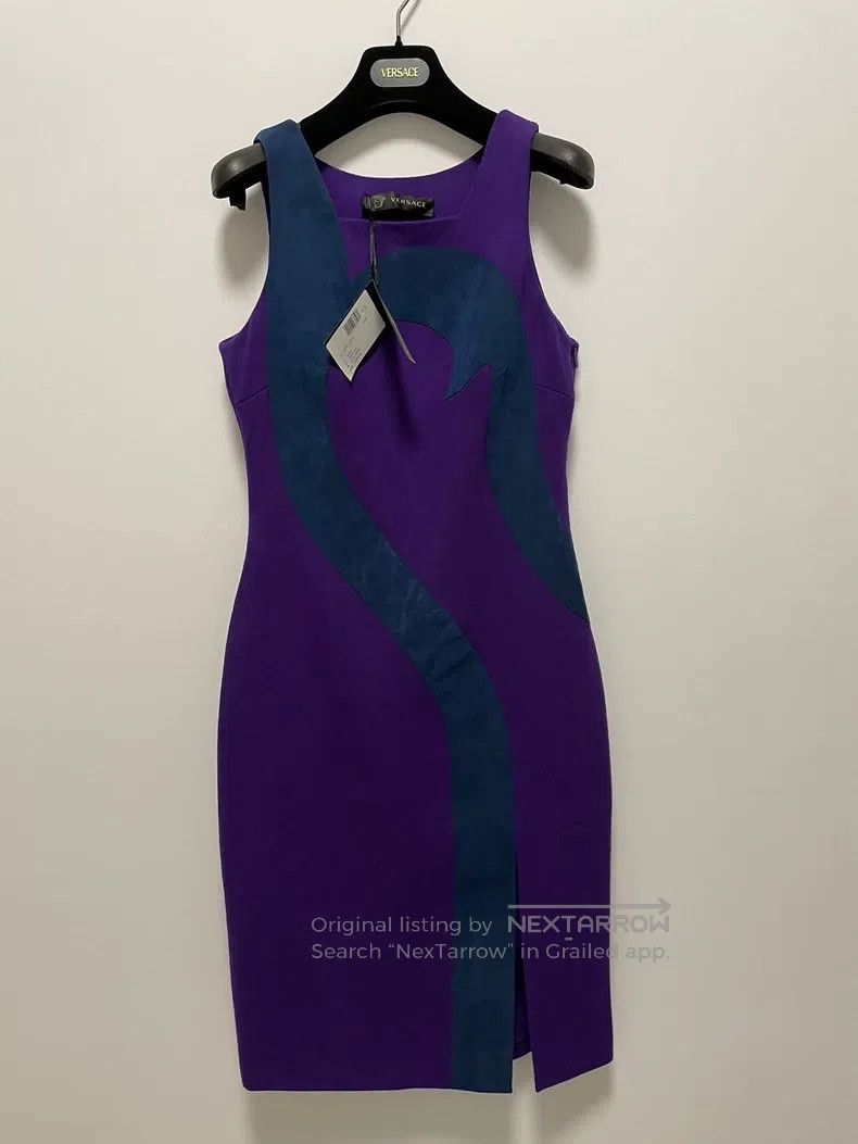Versace Versace Classic wool dress Size M / US 6-8 / IT 42-44 - 1 Thumbnail
