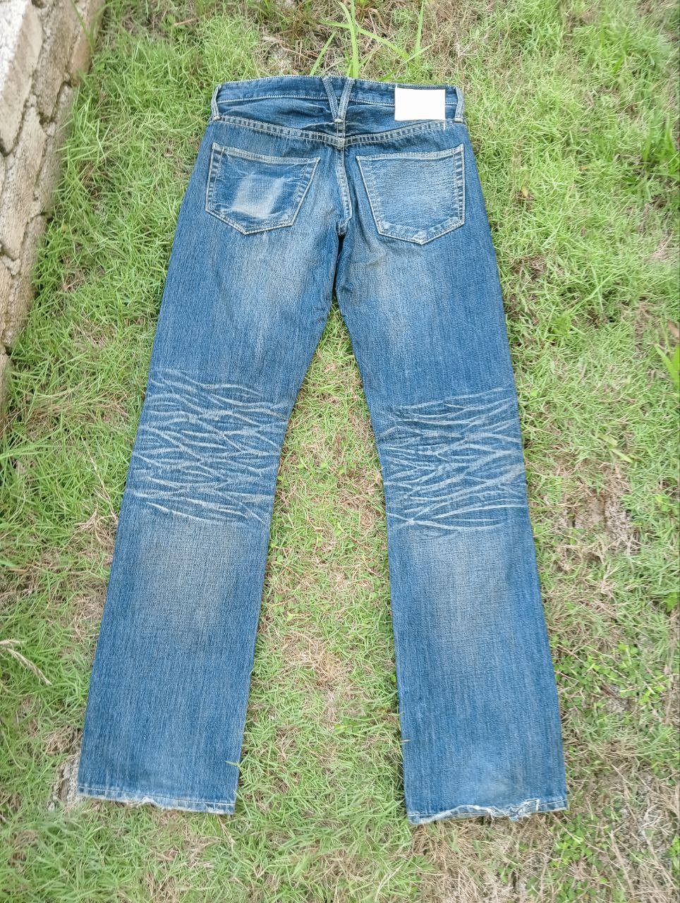 Vanquish JAPANESE VANQUISH DISTRESSED LOOK JEANS Size US 31 - 8 Thumbnail