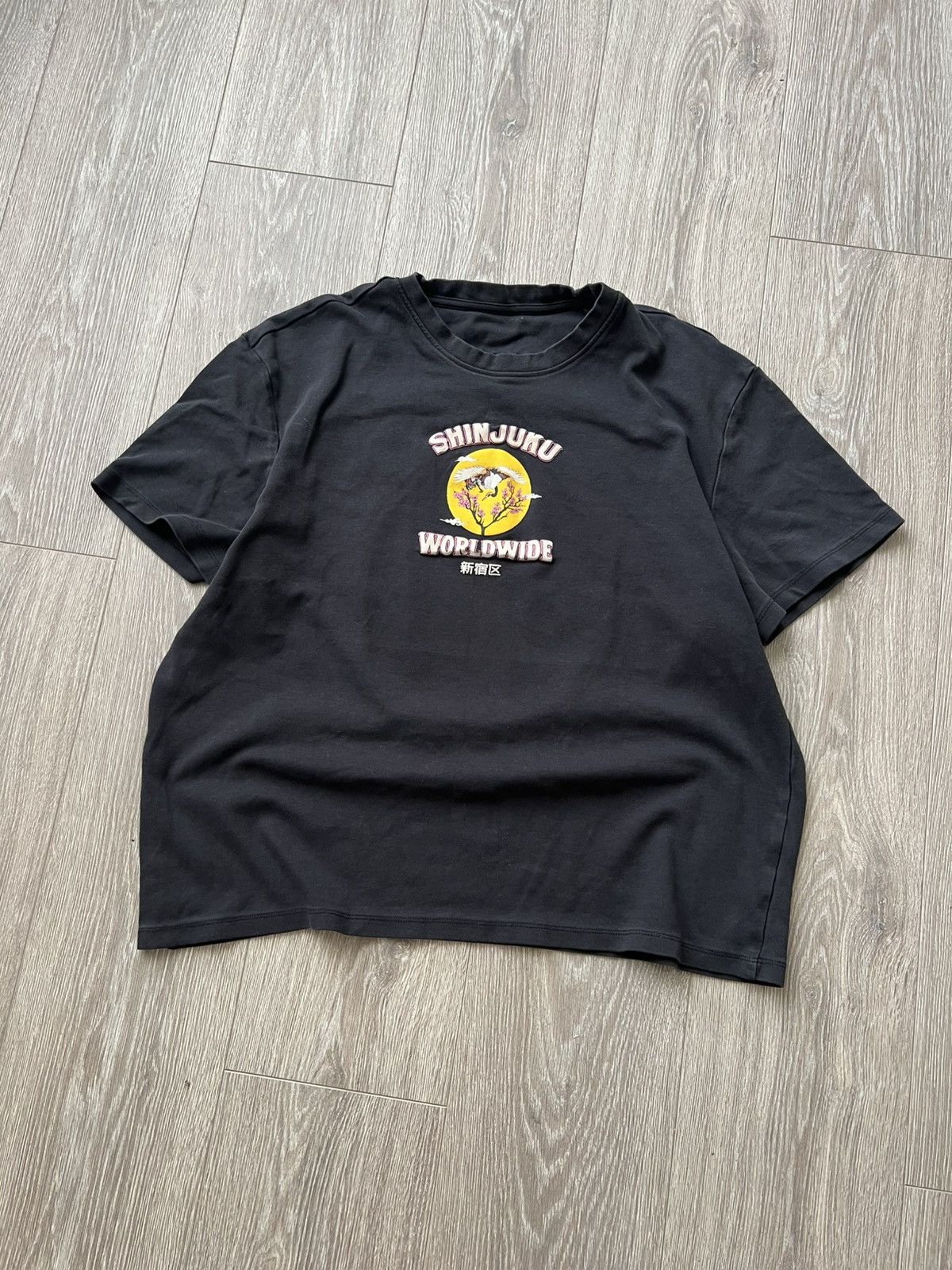 Japanese Brand Japan Shinjuku Worldwide Tee T-Shirt Size US XL / EU 56 / 4 - 7 Thumbnail