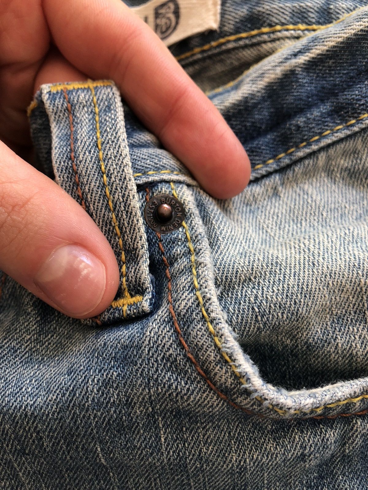 Burton BURTON LONDON VINTAGE QUALITY LIGHT REGULAR FIT DENIM JEANS Size US 30 / EU 46 - 5 Thumbnail