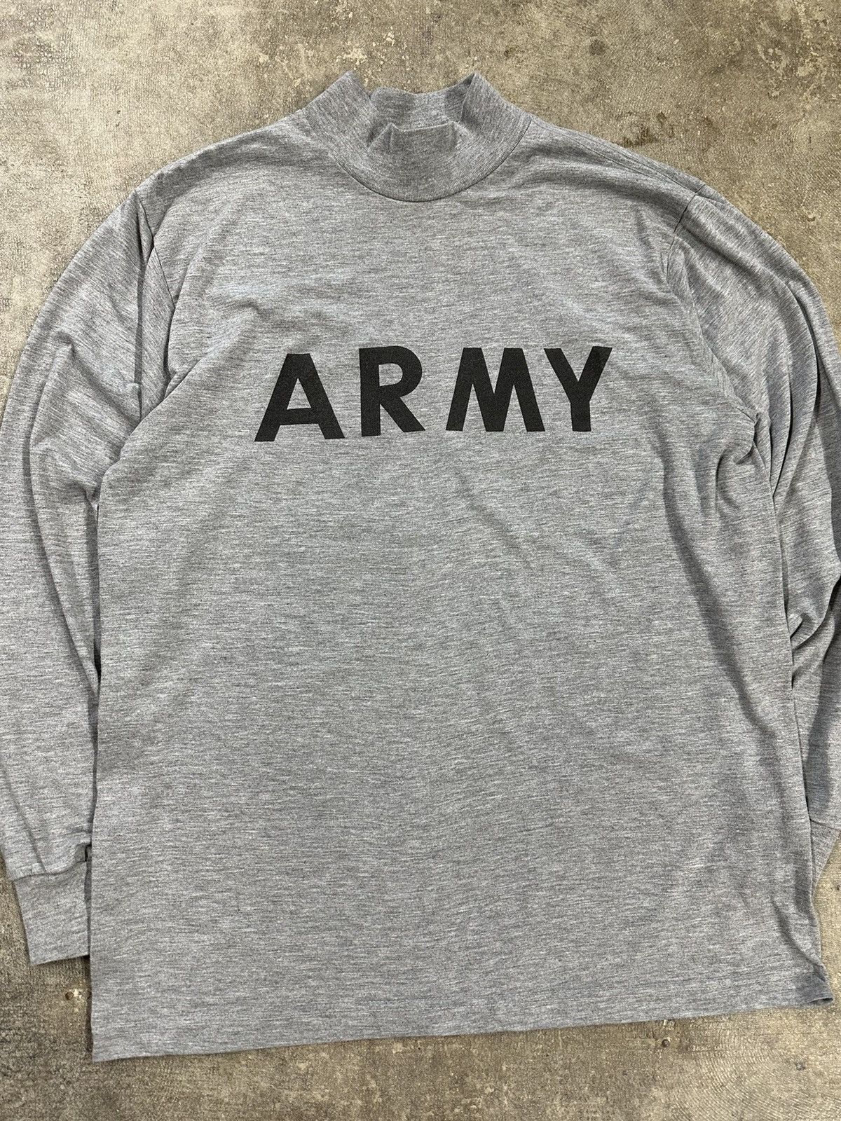 Vintage Vintage 90s Army Military Mockneck Spell Out T-Shirt Size US M / EU 48-50 / 2 - 3 Thumbnail