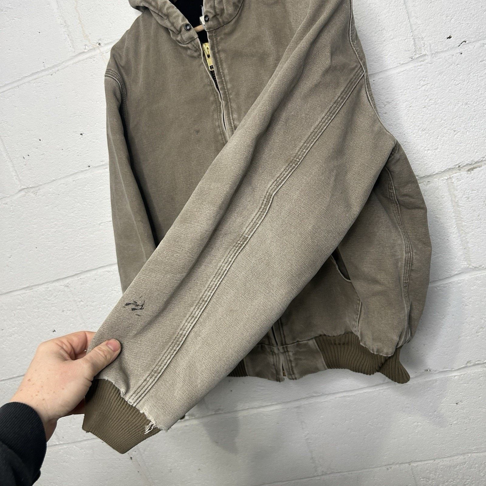 Carhartt Carhartt Sandstone Quilted Hooded Active Jacket “Desert” Size US M / EU 48-50 / 2 - 9 Thumbnail