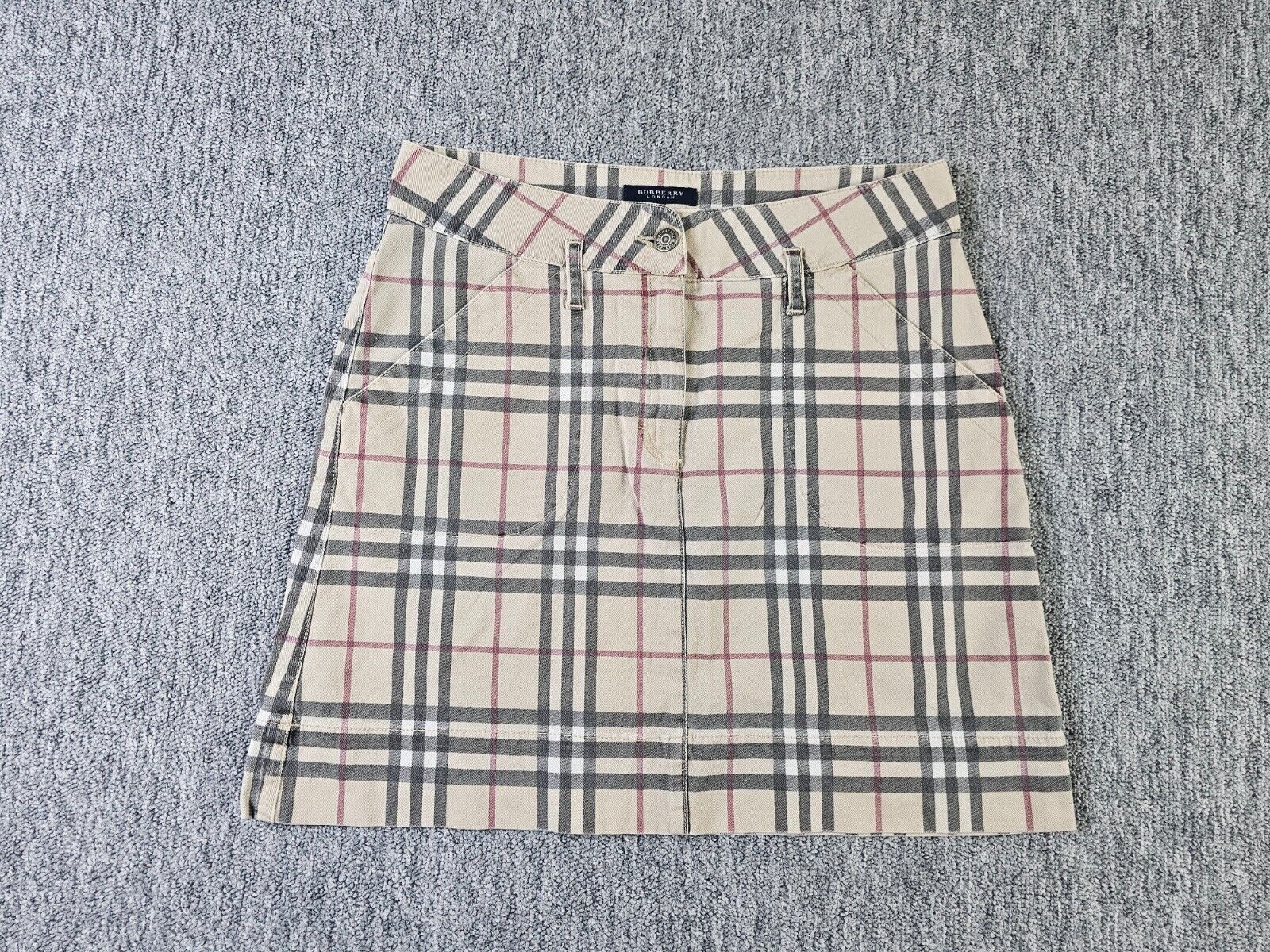 Burberry Vintage Y2K Burberry Nova Check Plaid Mini Skirt Italy US 6 Size 30" / US 8 / IT 44 - 1 Thumbnail